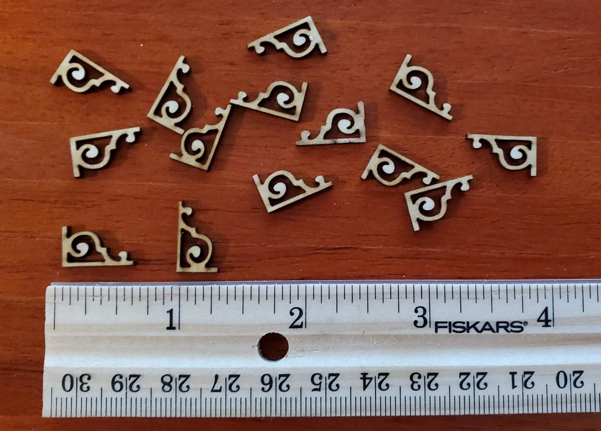 Dollhouse Stair Tread Trim Brackets Victorian Style 14 pc 1:12 Scale Miniatures - Image 3