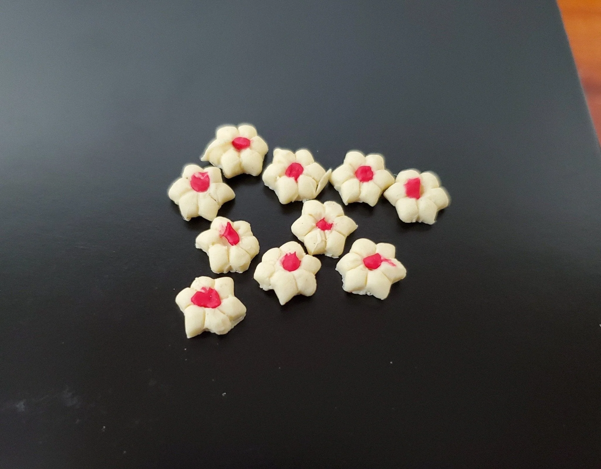 Dollhouse Star Cookies Set of 10 1:12 Scale Miniatures Food Groceries - Image 2