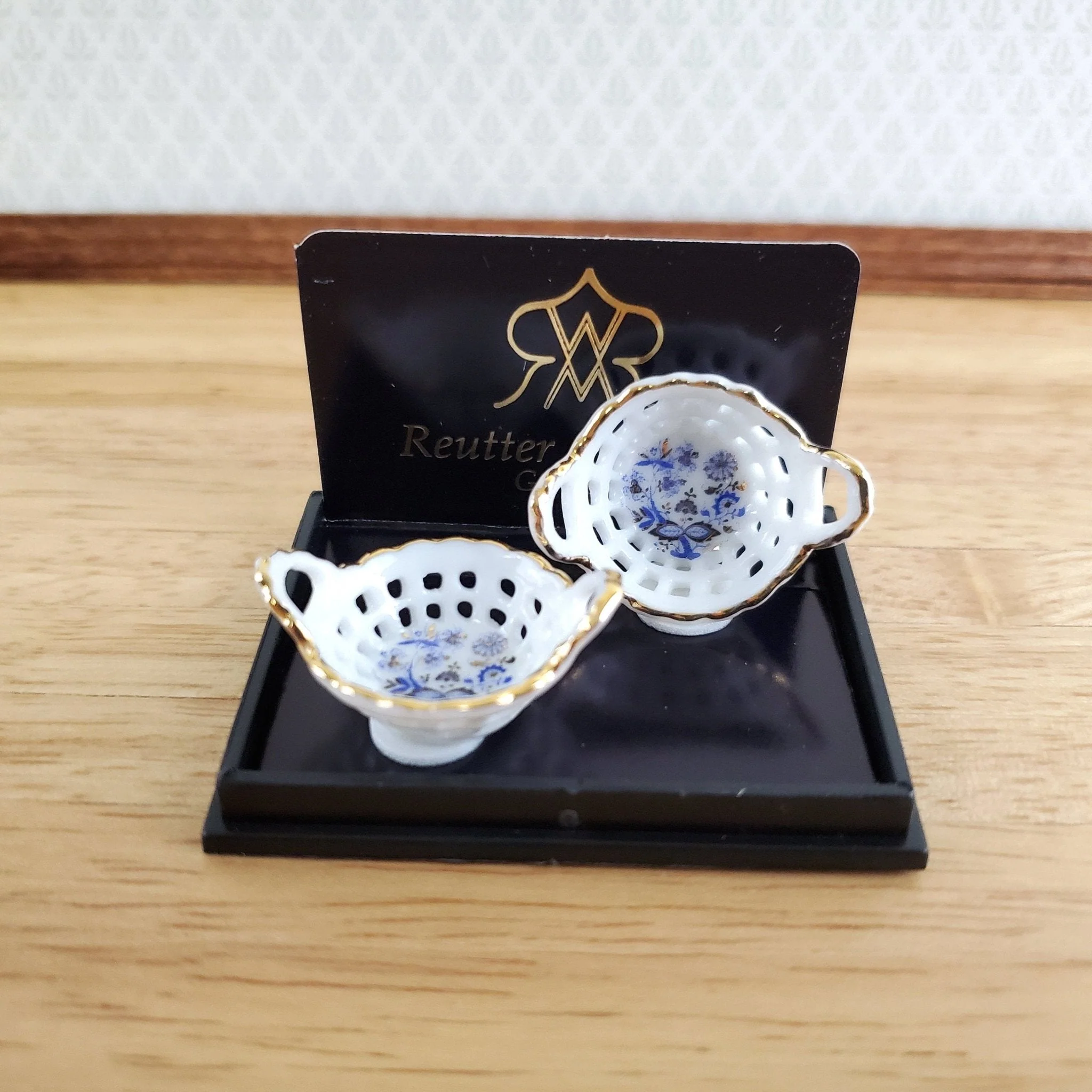 Dollhouse Strainers or Baskets Reutter Porcelain 1:12 Scale Kitchen Miniatures Blue White