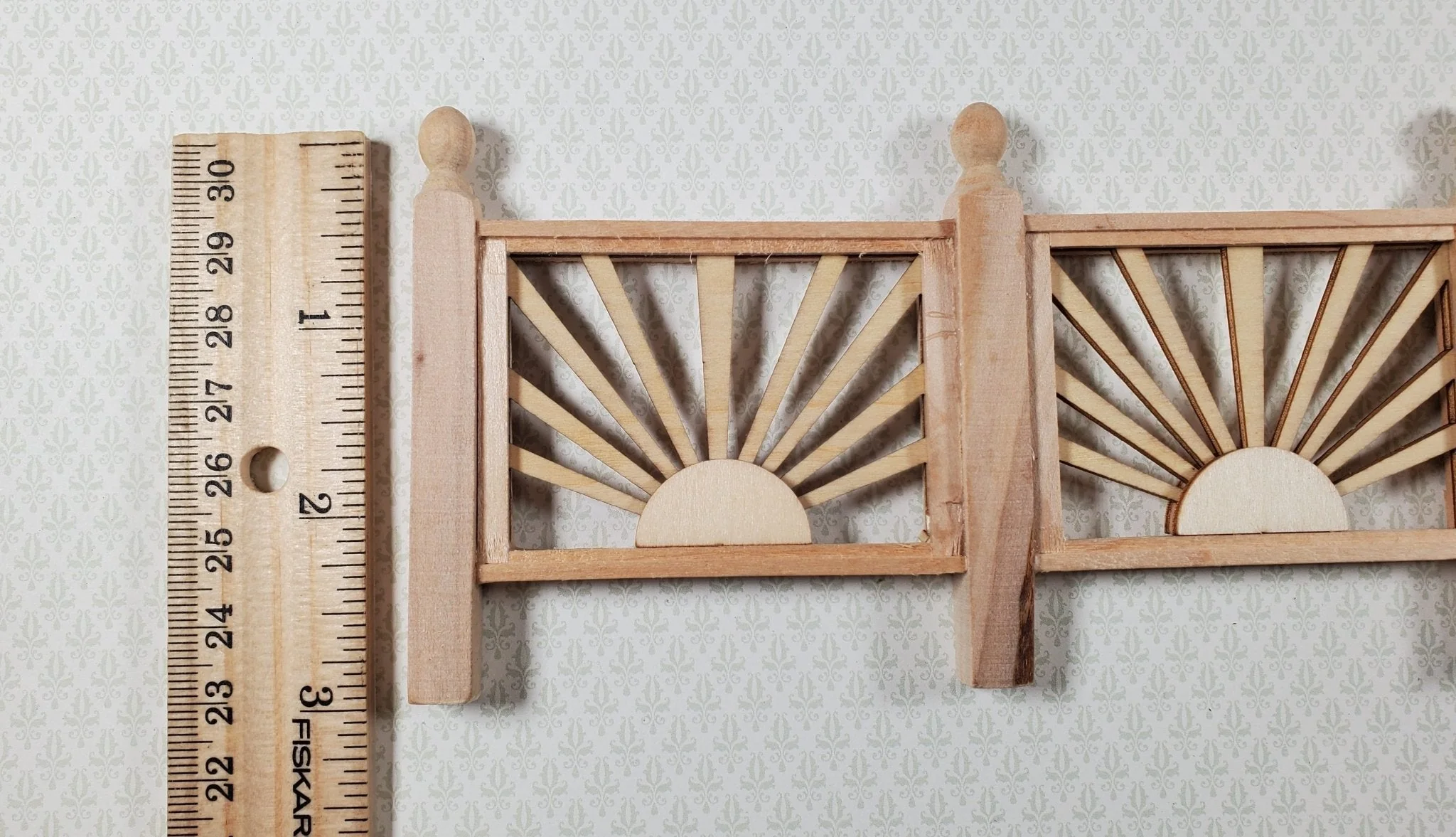 Dollhouse Sunburst Railing for Porches or Decks 1:12 Scale Miniature Assembled - Image 4