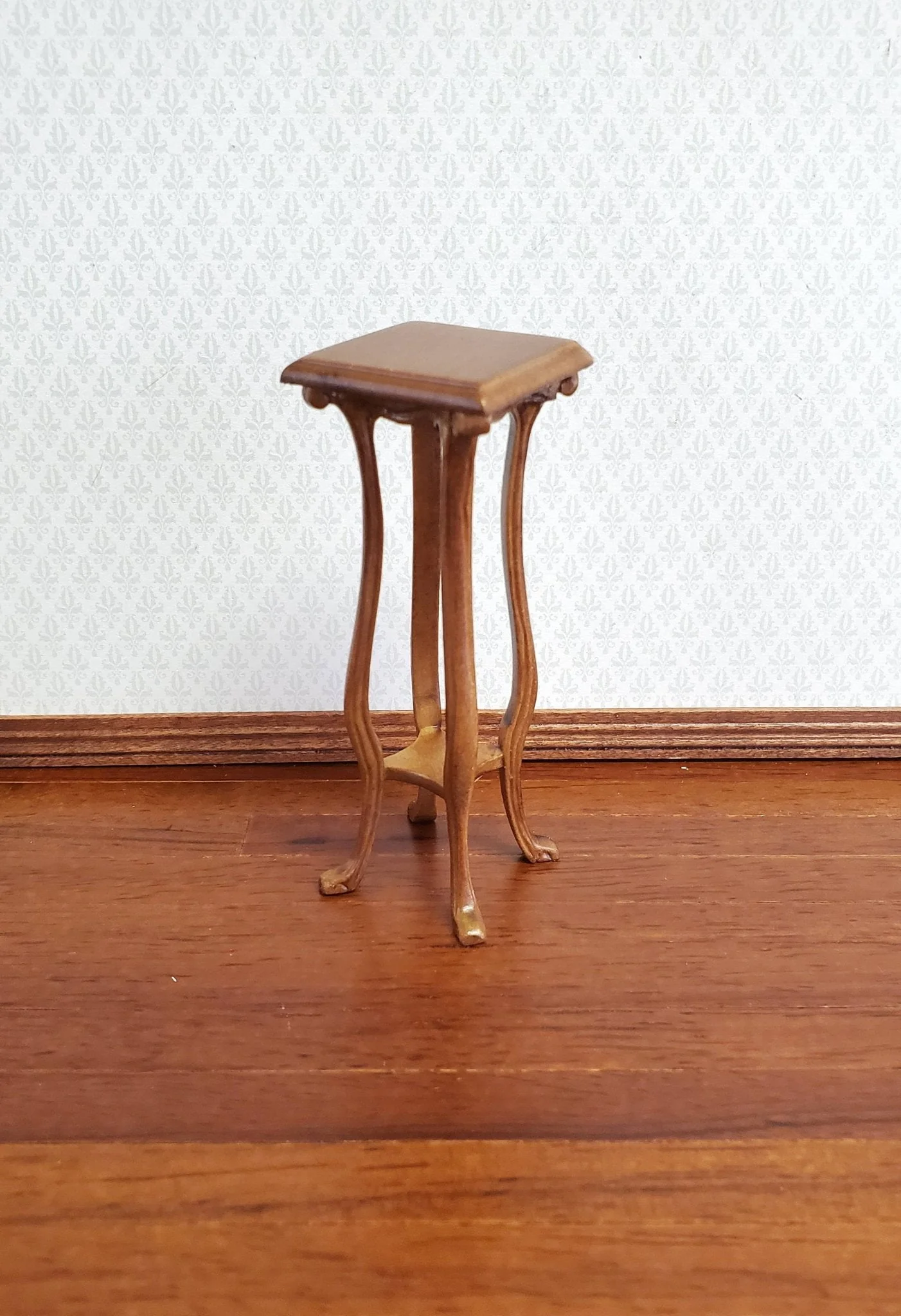 Dollhouse Tall Fern or Plant Stand Wood 1:12 Scale Miniature Walnut Finish