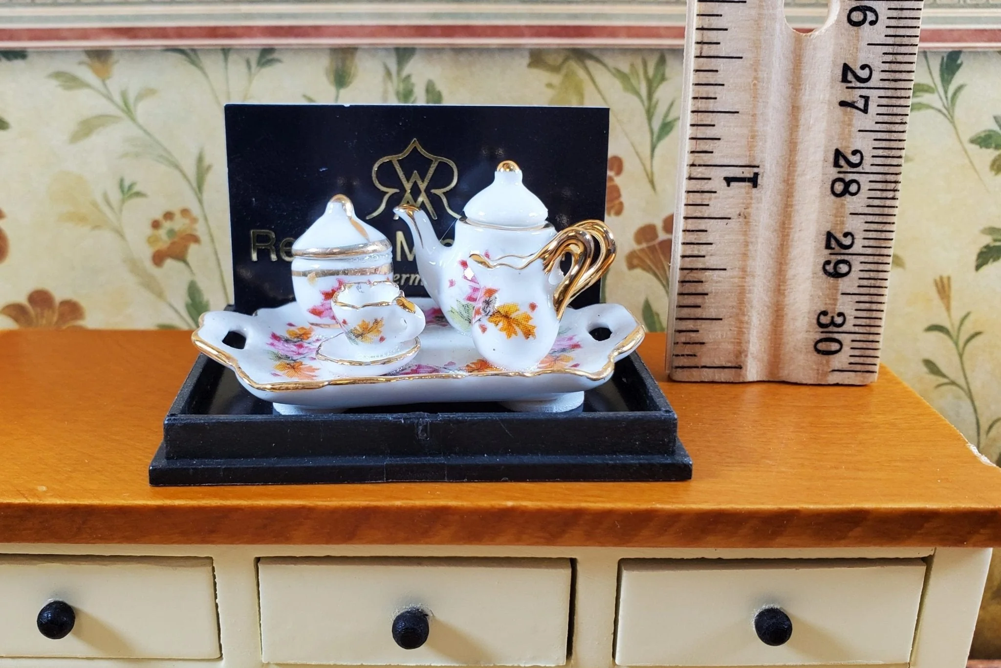 Dollhouse Tea Set Thanksgiving Leaves Reutter Porcelain 1:12 Scale Teapot Cup - Image 4