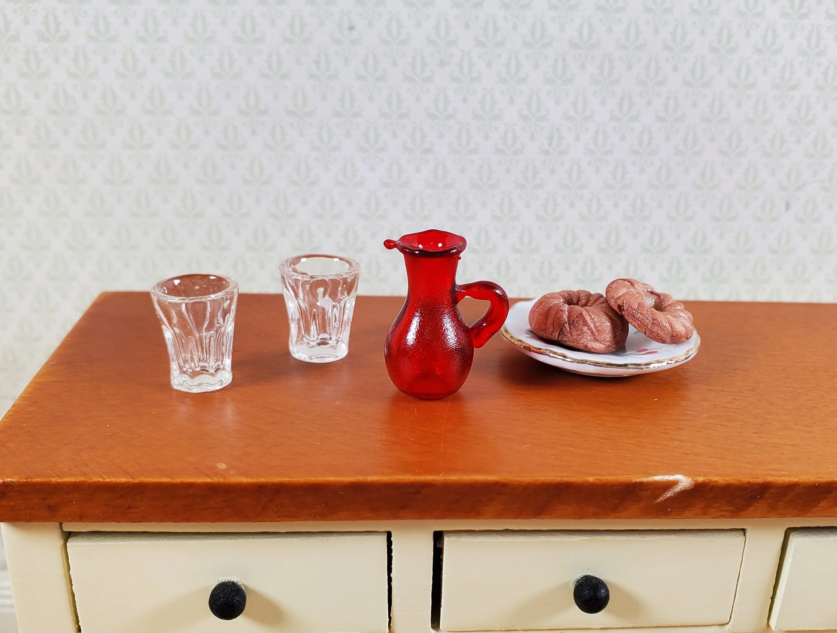 Dollhouse Tiny Pitcher Cranberry Red Glass 1:12 Scale Miniature - Image 3