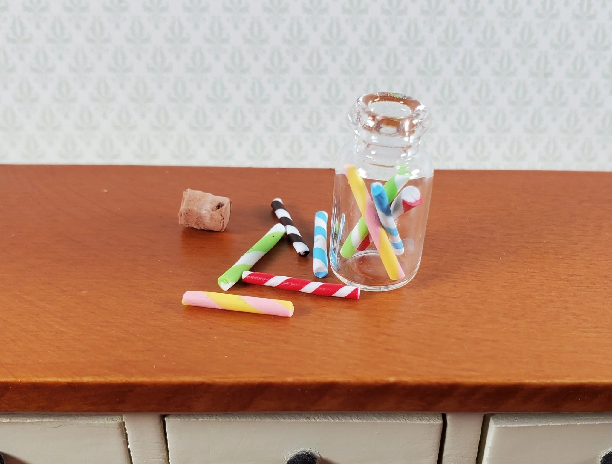 Dollhouse Treat Jar with Striped Stick Candy 1:12 Scale Miniatures Food Store - Image 2