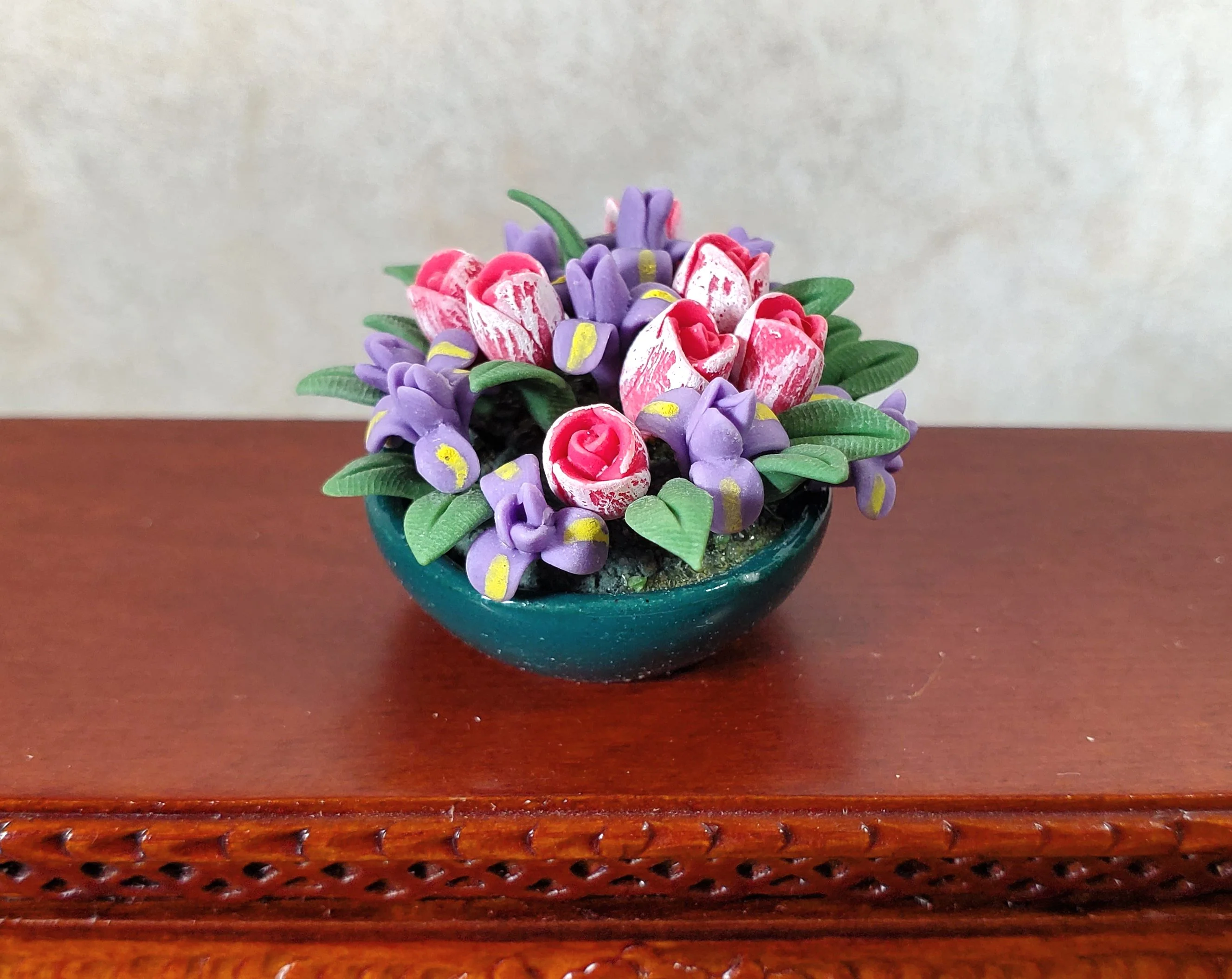 Dollhouse Tulips and Iris Arrangement in a Dark Green Bowl 1:12 Scale Miniature - Image 2