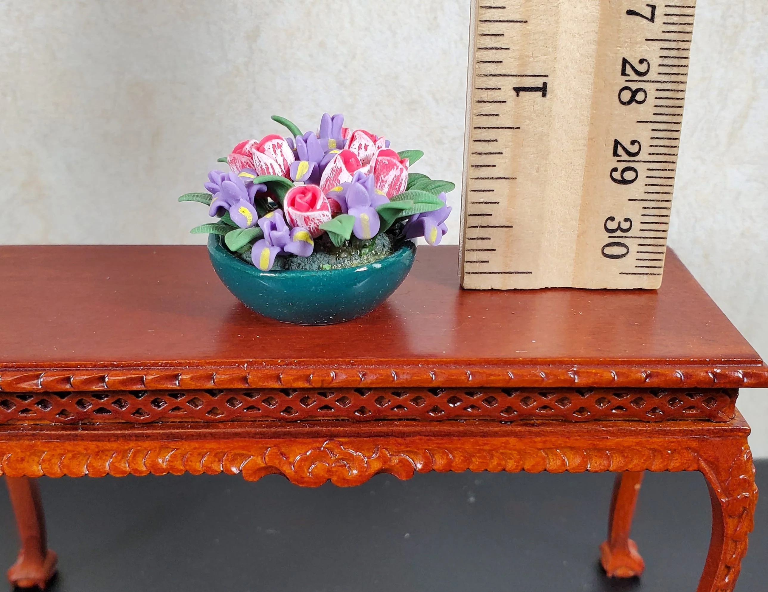 Dollhouse Tulips and Iris Arrangement in a Dark Green Bowl 1:12 Scale Miniature - Image 3