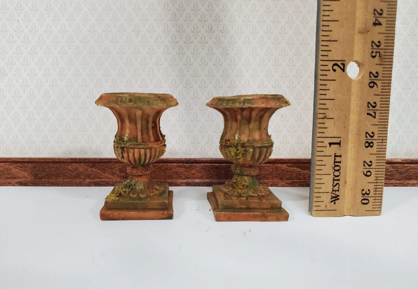 Dollhouse Urn Planter (x2) Cast Resin 1:12 Aged Tan A1441A by Falcon Miniatures - Image 3