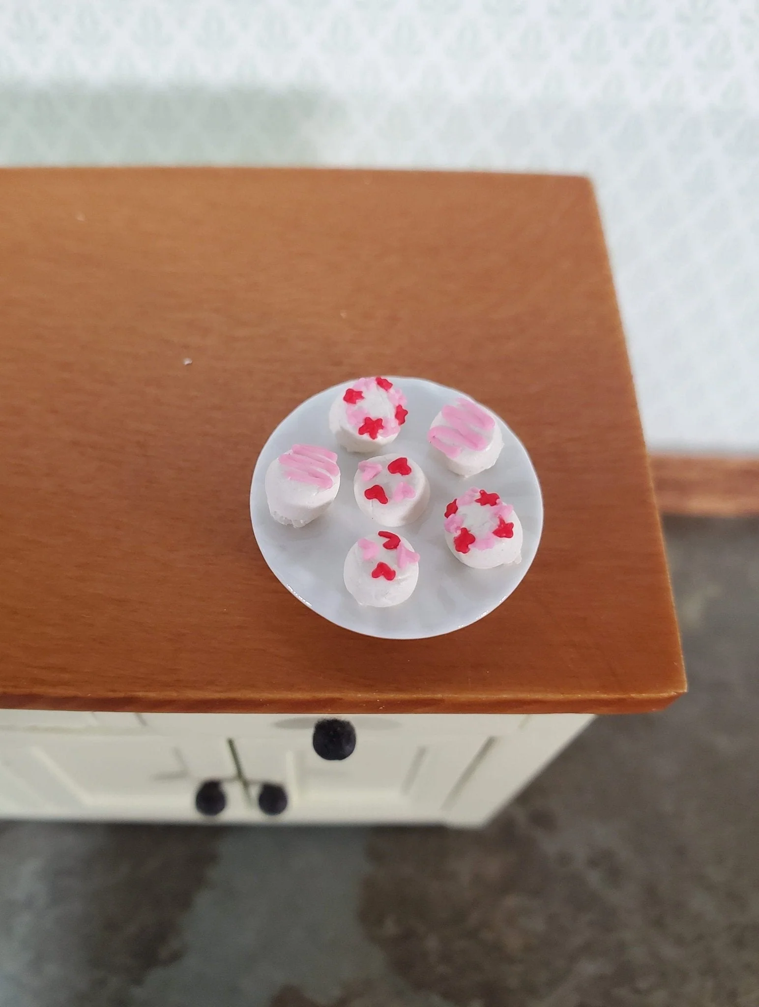 Dollhouse Valentines Cookies on Glass Plate Dessert 1:12 Scale Miniature Food - Image 2