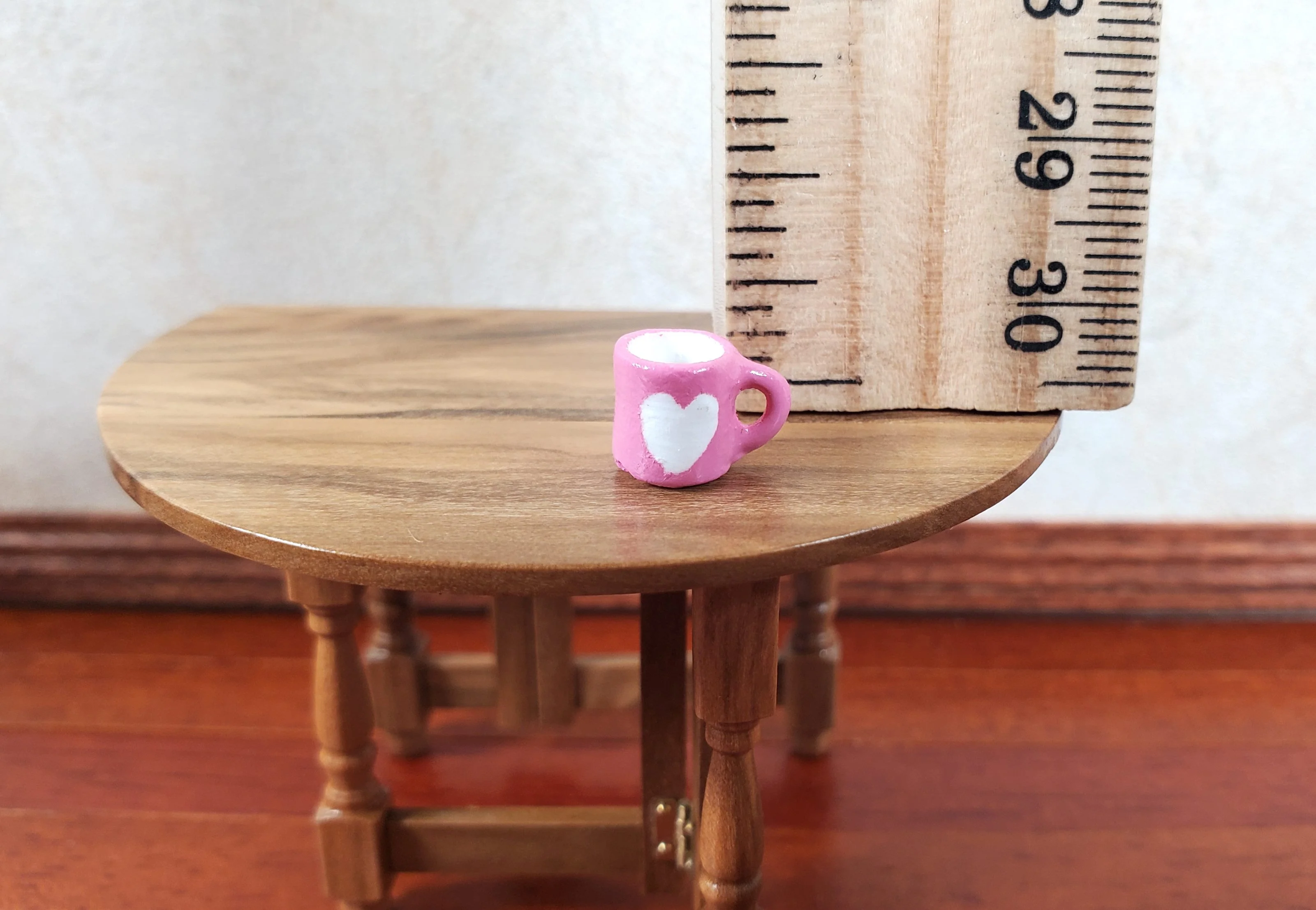Dollhouse HALF SCALE Valentines Mug Pink with White Heart 1:24 Miniature - Image 4