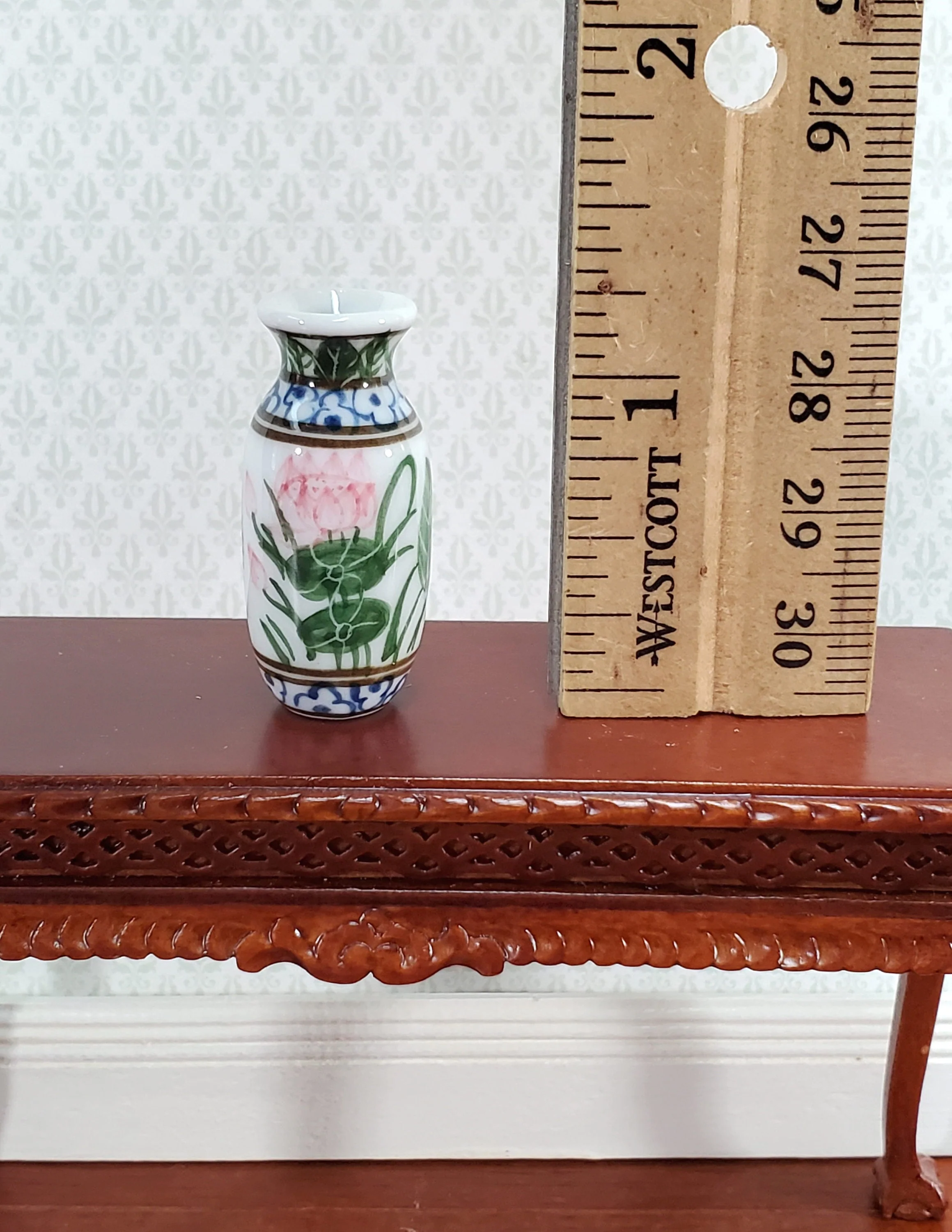 Dollhouse Vase Ceramic Water Lily Design 1 1/4" Tall 1:12 Scale by Falcon - Image 3
