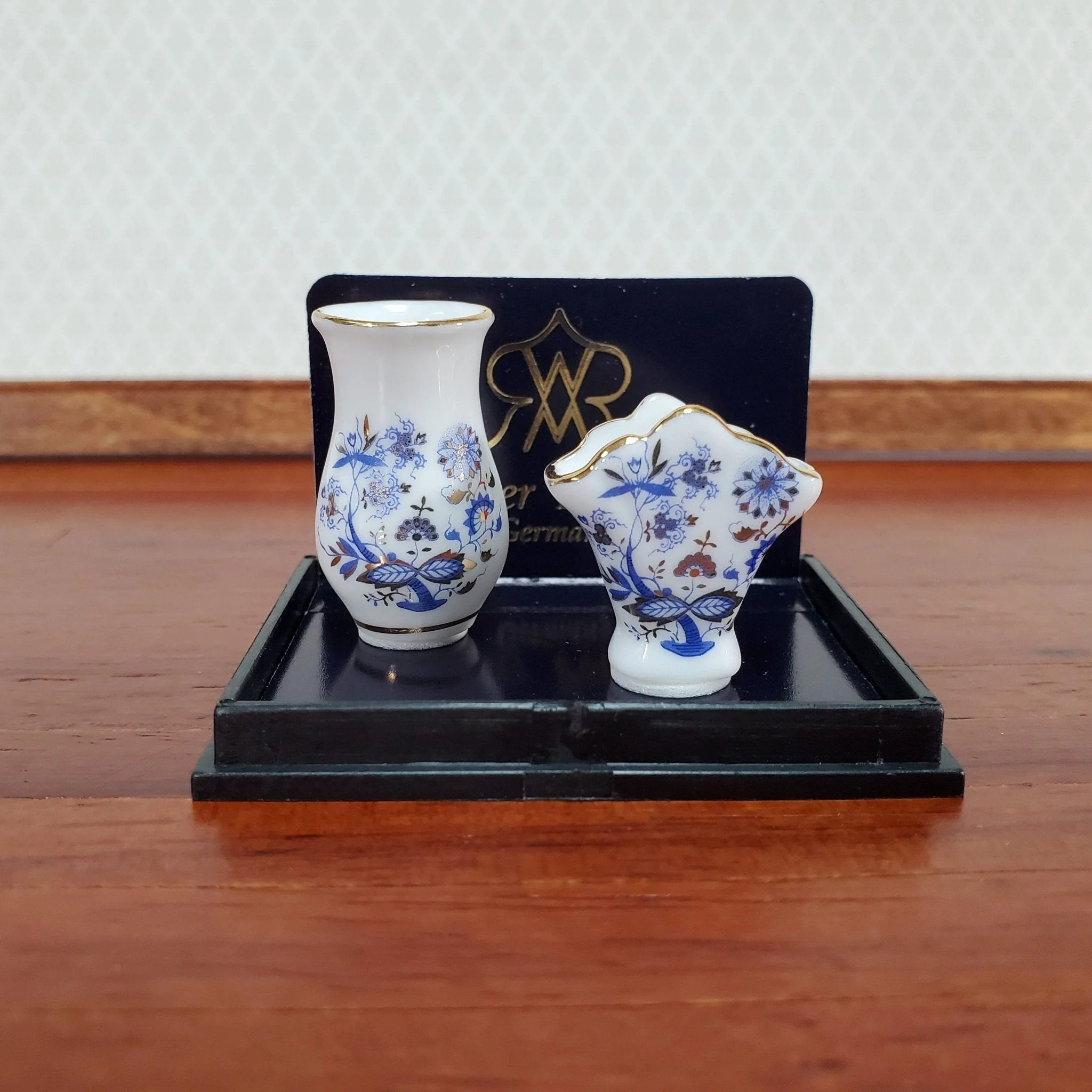 Dollhouse Vases Set of 2 Reutter Porcelain Blue Floral with Gold Trim 1:12 Scale Miniatures