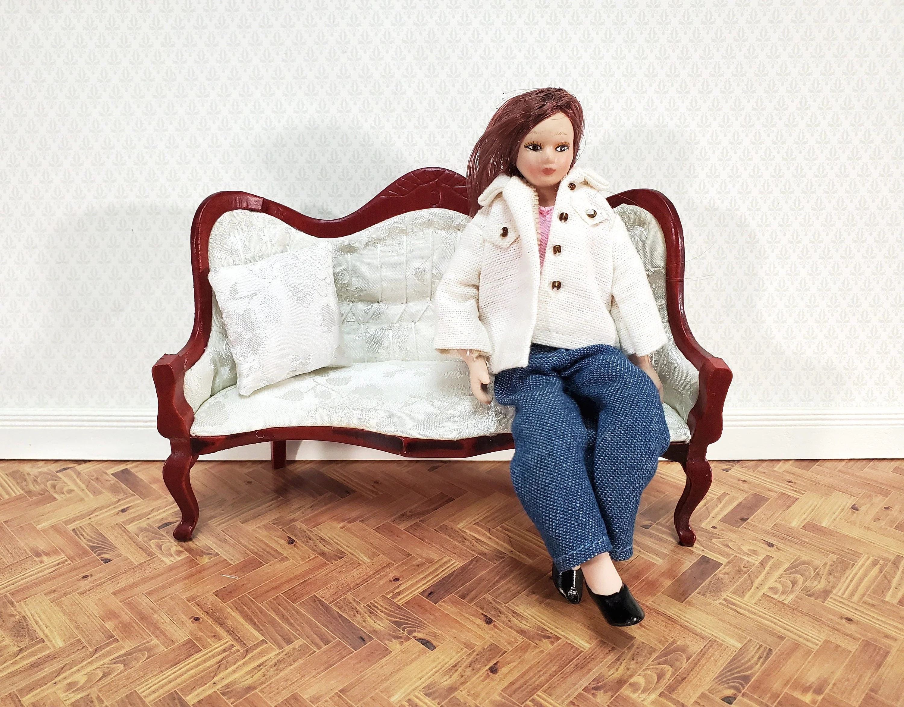 Dollhouse Victorian Sofa Couch White 1:12 Scale Miniature Furniture Mahogany Finish - Image 4