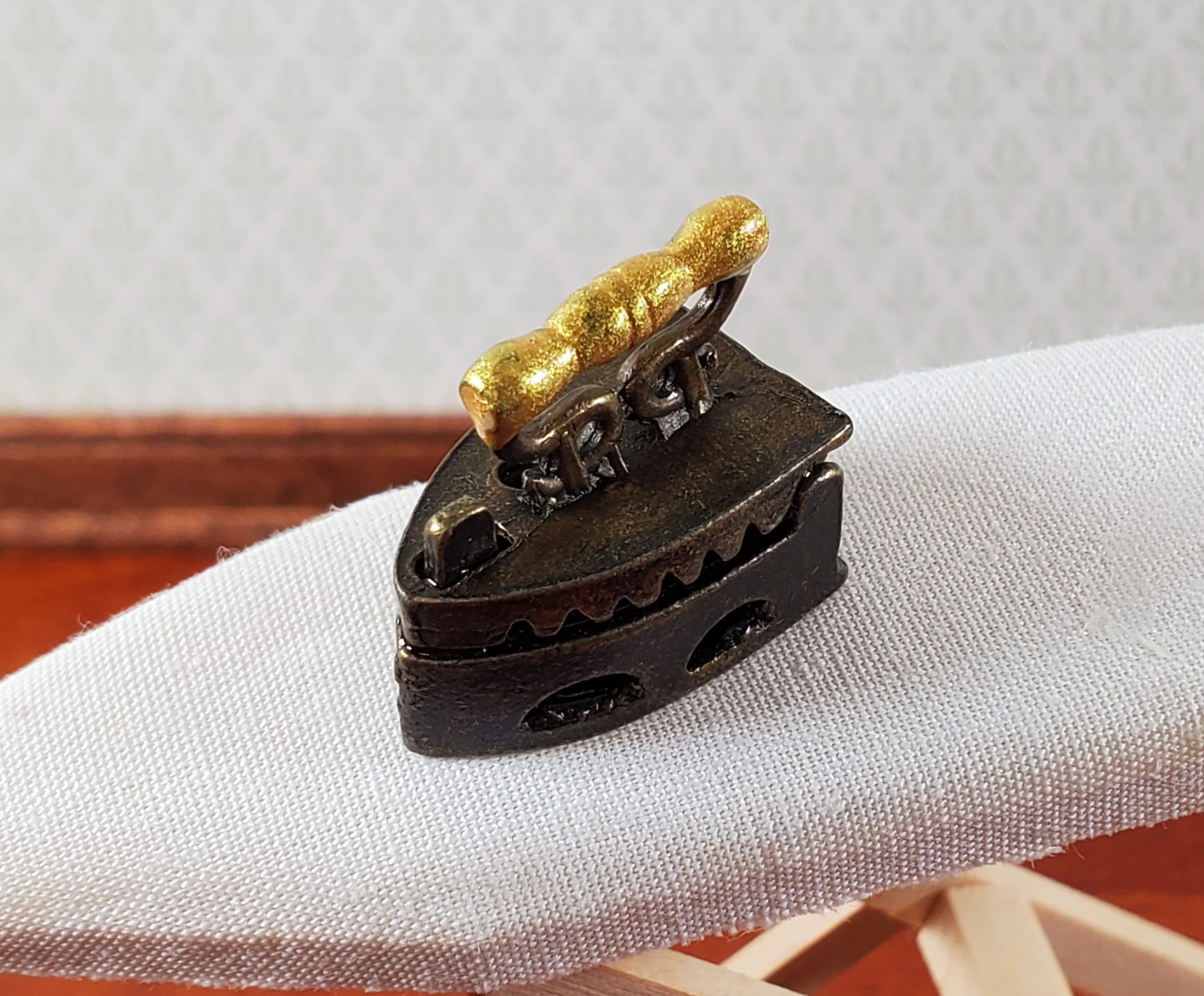 Dollhouse Vintage Coal Iron Bronze 1:12 Scale Primitive Miniature Laundry Room - Image 3