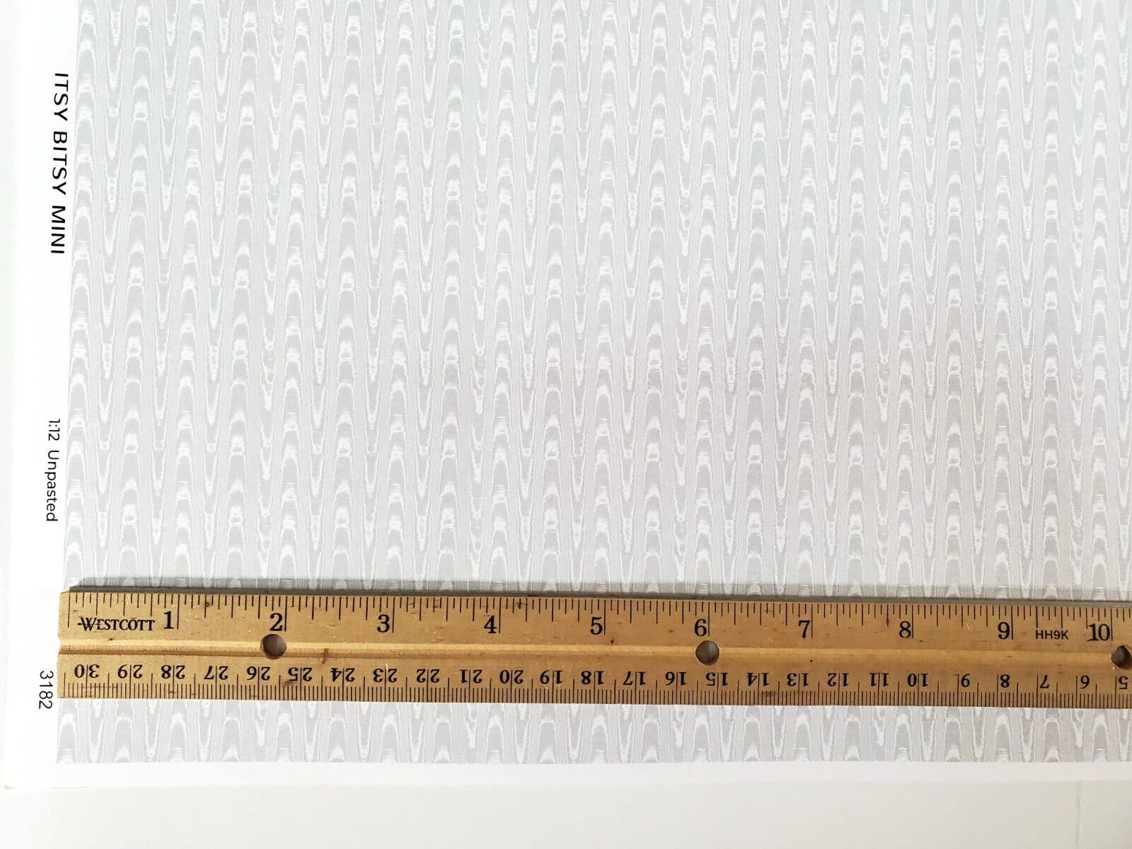 Dollhouse Wallpaper Silk Moire Gray on White 1:12 Scale Itsy Bitsy Miniatures - Image 4