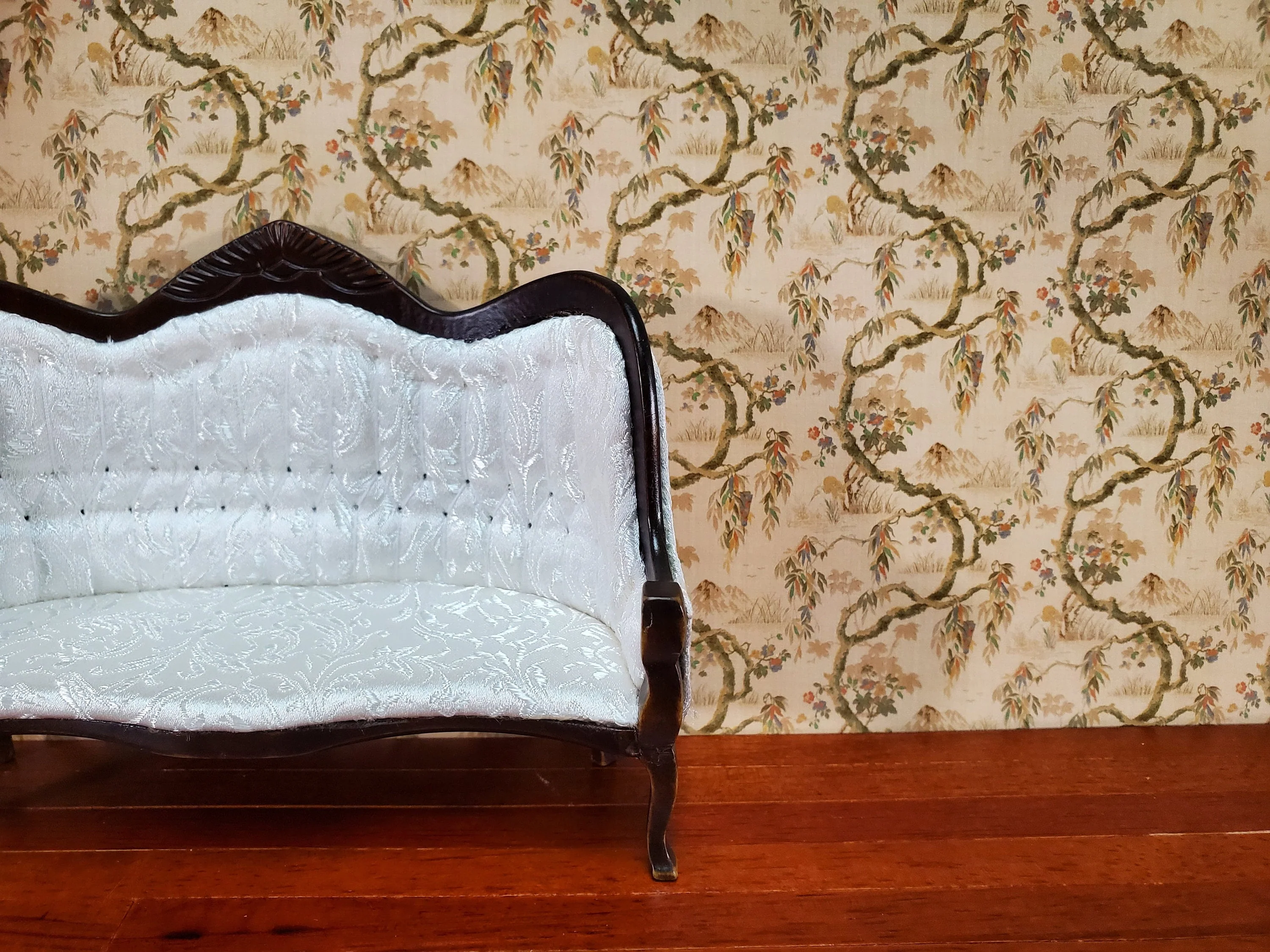 Dollhouse Wallpaper Vintage Oriental Wisteria Bradbury & Bradbury 1:12 Scale - Image 2