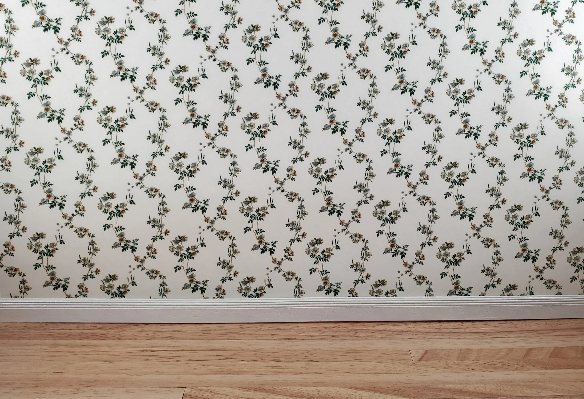 Dollhouse Wallpaper Vintage Twining Roses Bradbury & Bradbury 1:12 Scale - Image 4