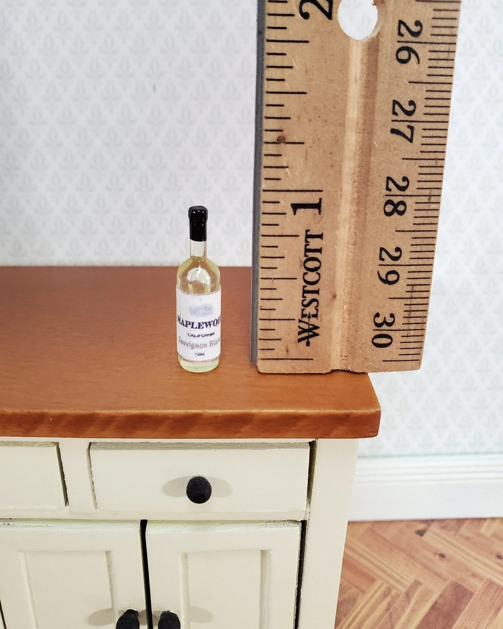 Dollhouse White Wine Bottle 1:12 Scale Miniature Kitchen Food & Drink - Image 2