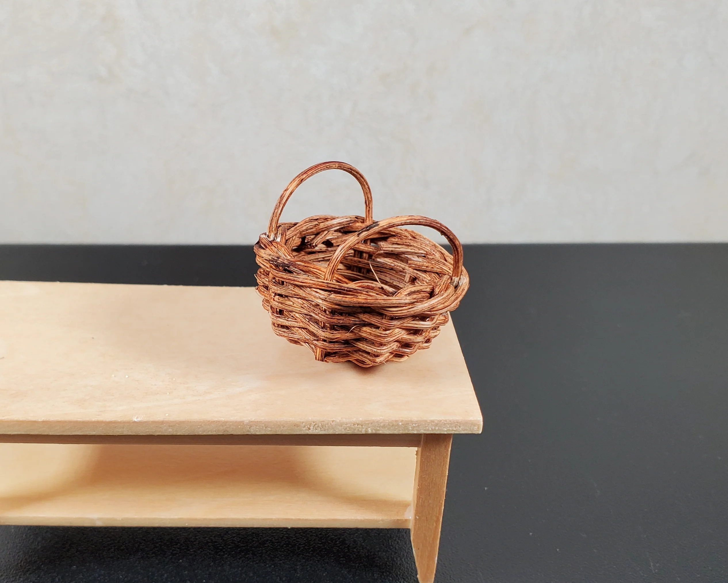 Dollhouse Wicker Basket with Two Handles 1:12 Scale Miniature Decor Accessories - Image 2