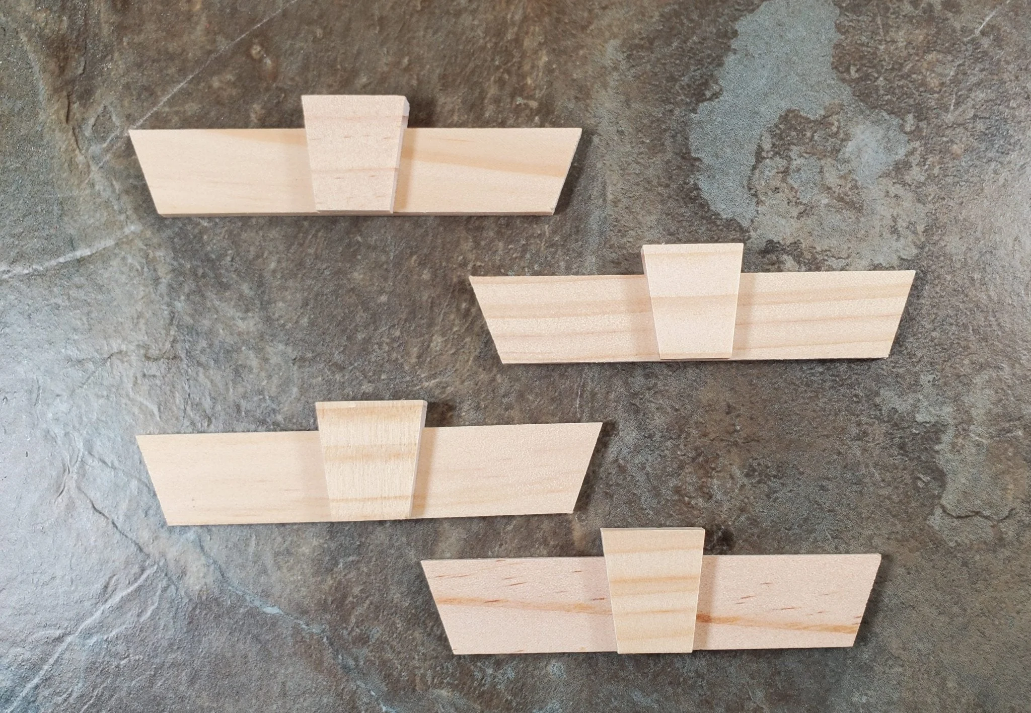 Dollhouse Window Pediment Keystone Wood Set of 4 1:12 Scale Dollhouse Ornaments