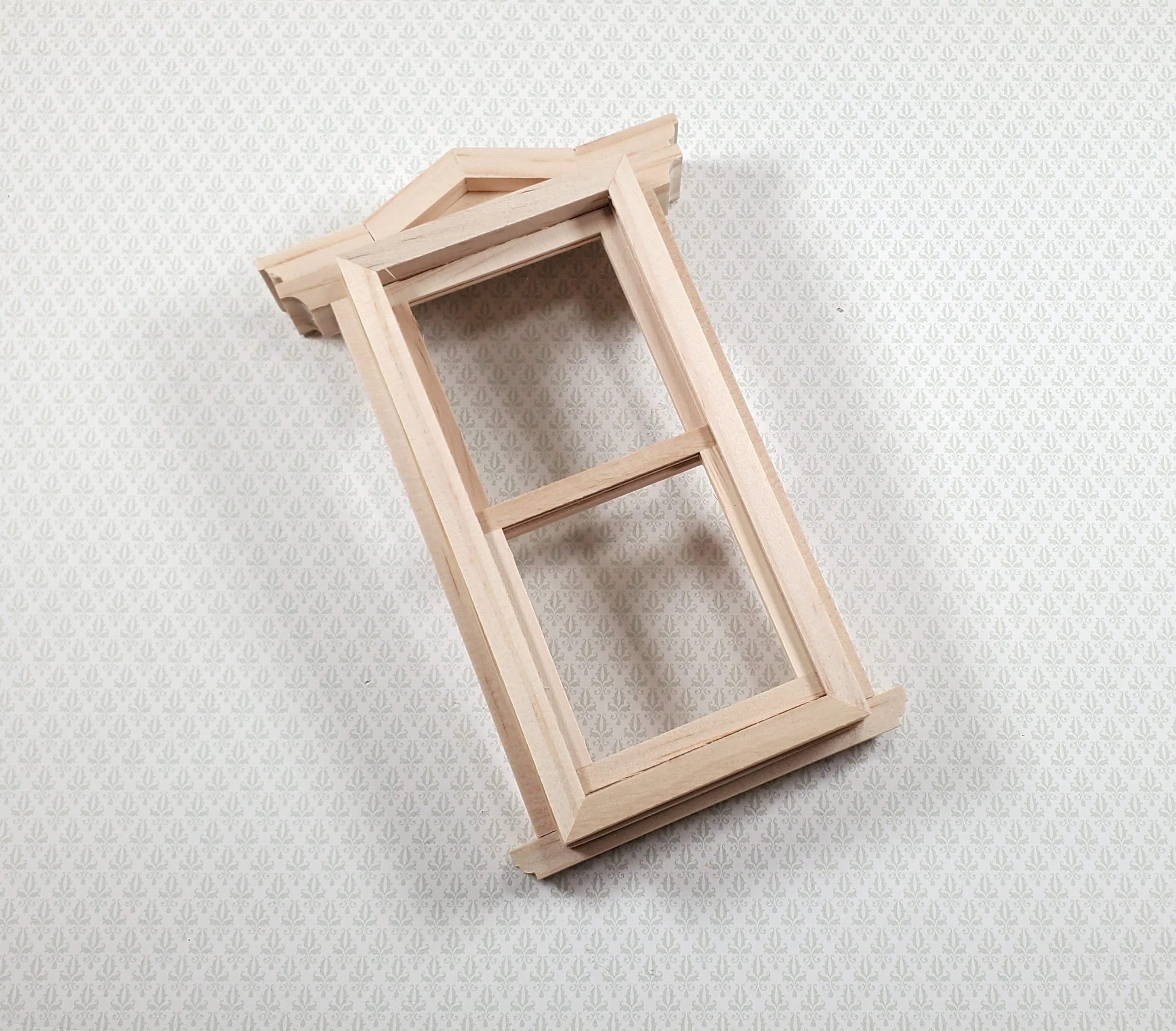 Dollhouse Window Victorian Non-Working 1:12 Scale Miniature Houseworks #5042 - Image 3