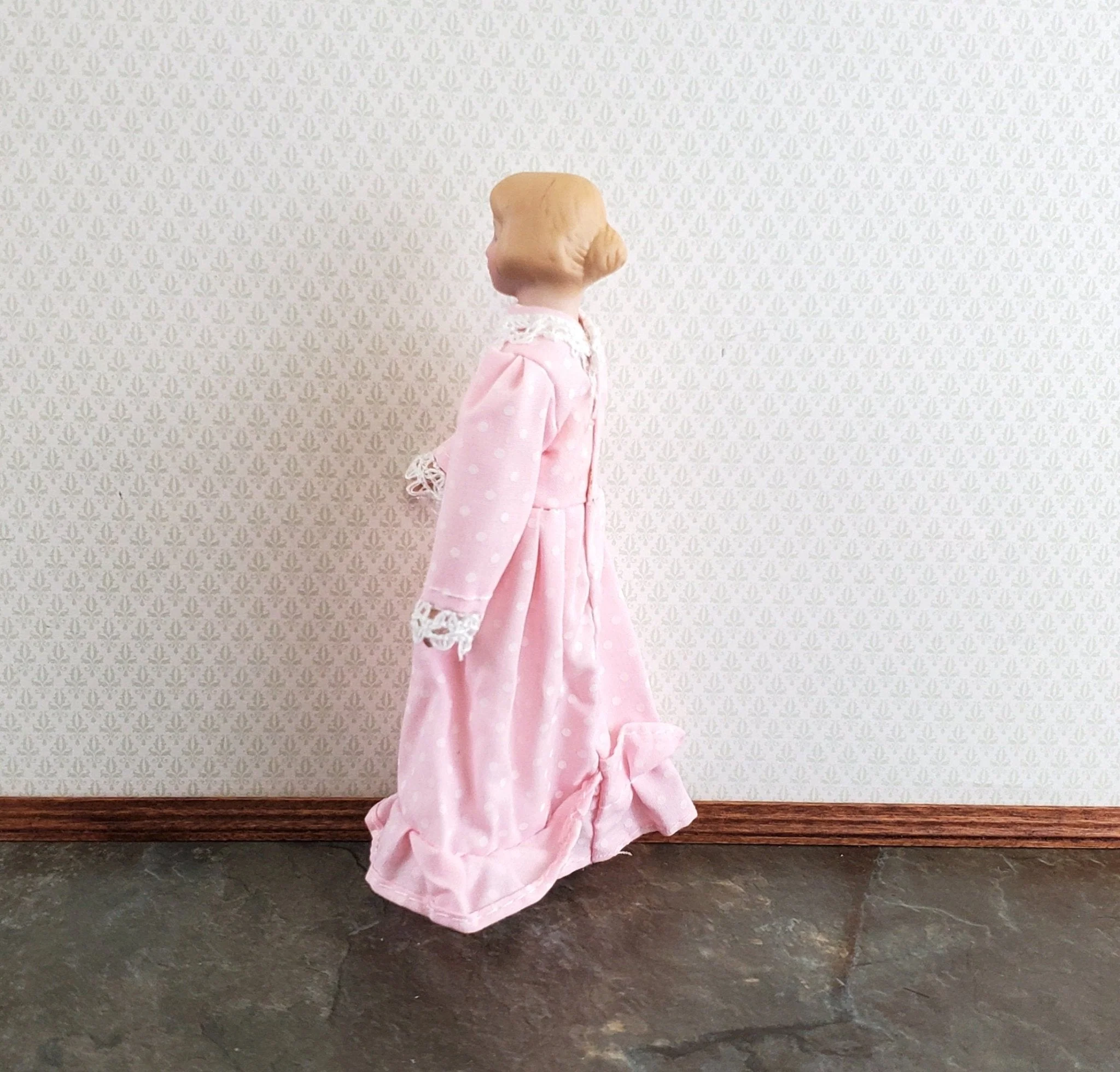 Dollhouse Woman Doll Porcelain Poseable Mom Mother Female Pink Dress 1:12 Scale Miniature - Image 2
