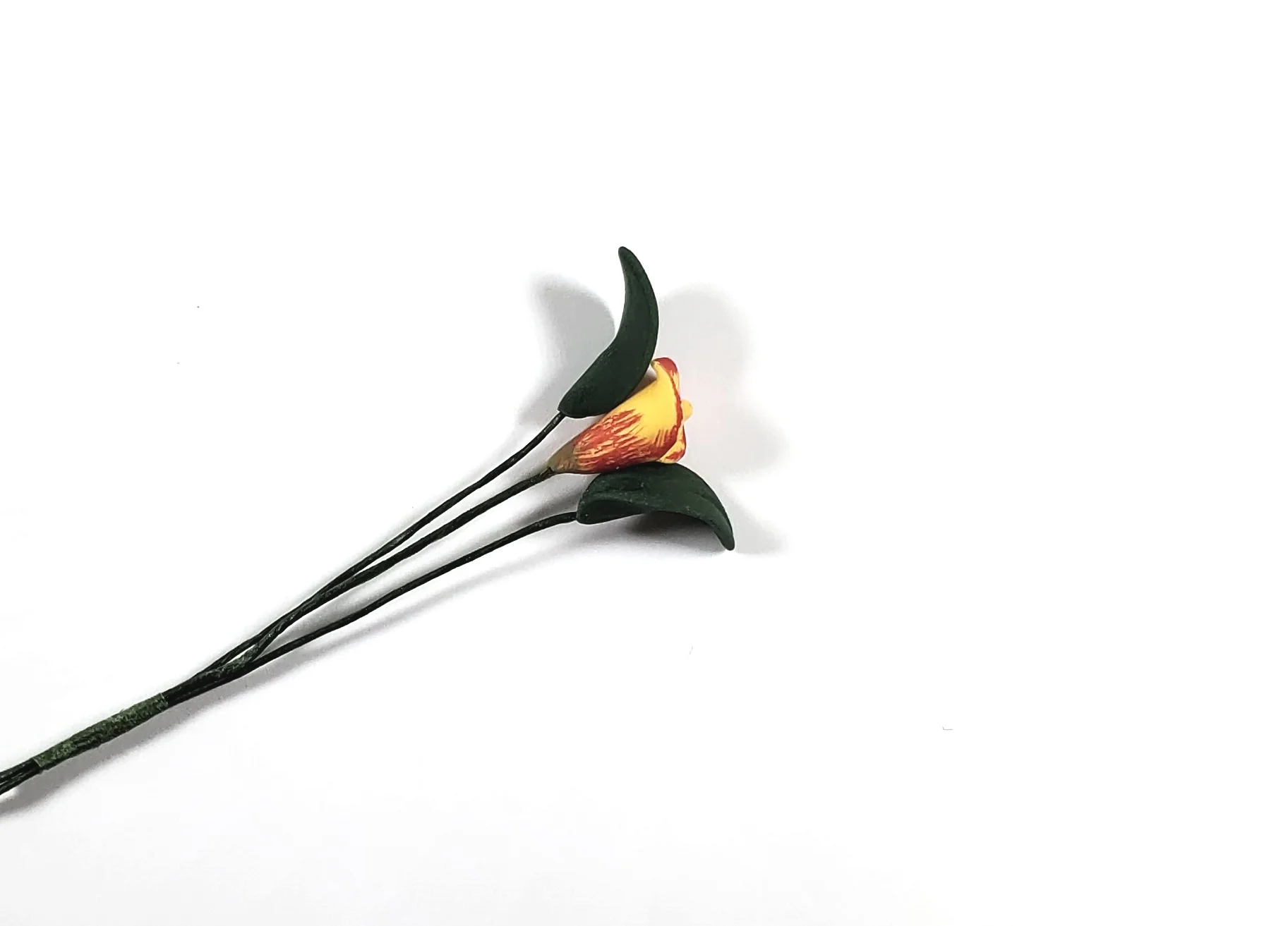 Dollhouse Yellow and Red Calla Lily Single Stem 1:12 Scale Miniature - Image 2