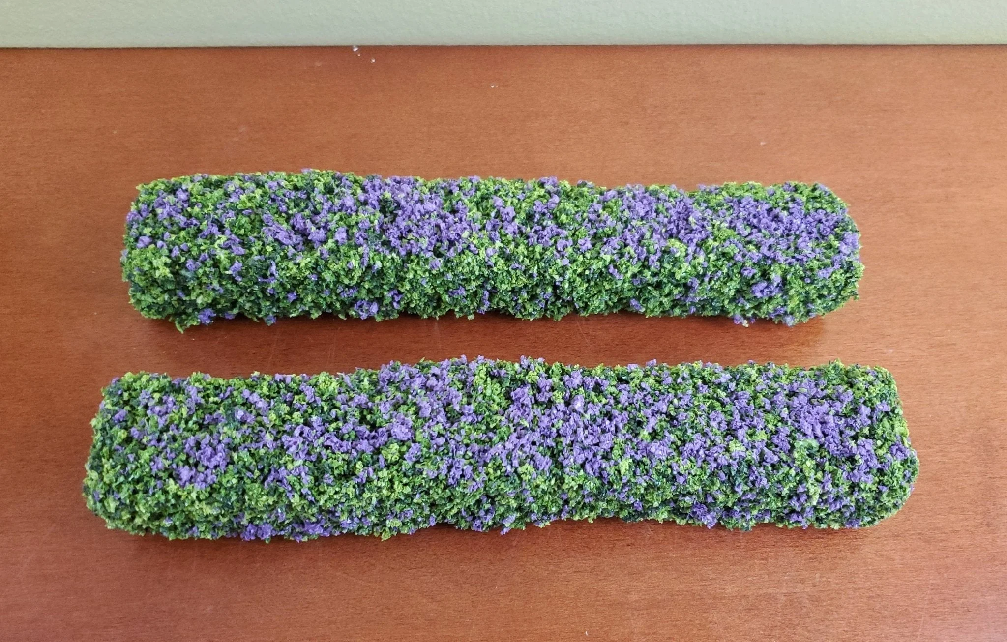 Flowering Hedge Purple Bendable Model RR Dioramas Dollhouses Scenery
