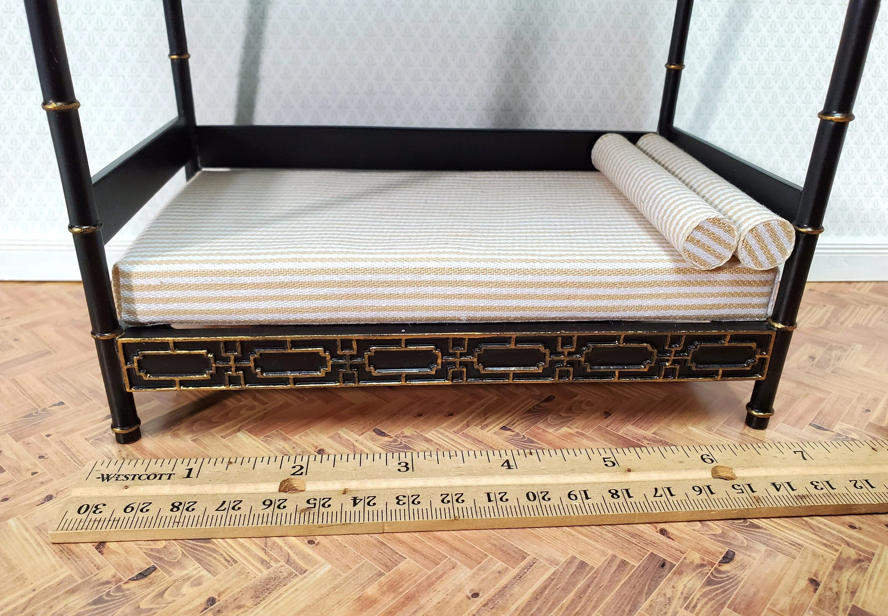 JBM Dollhouse Bed Qing Dynasty Style Black Gold 1:12 Miniature Bedroom Furniture - Image 4