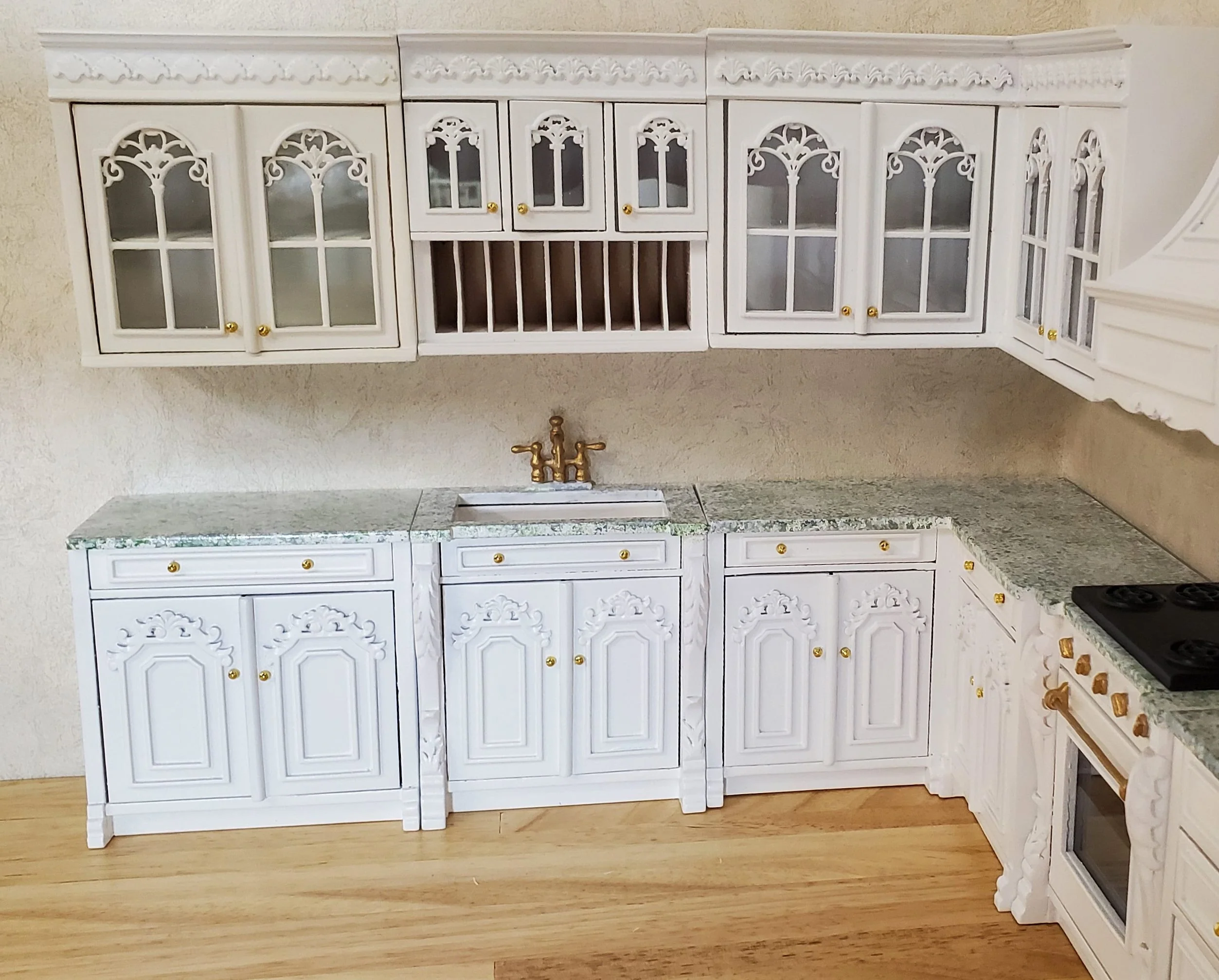 JBM Dollhouse Deluxe Kitchen Set 12 Pcs Stove Sink Cupboards Fridge White 1:12 - Image 3