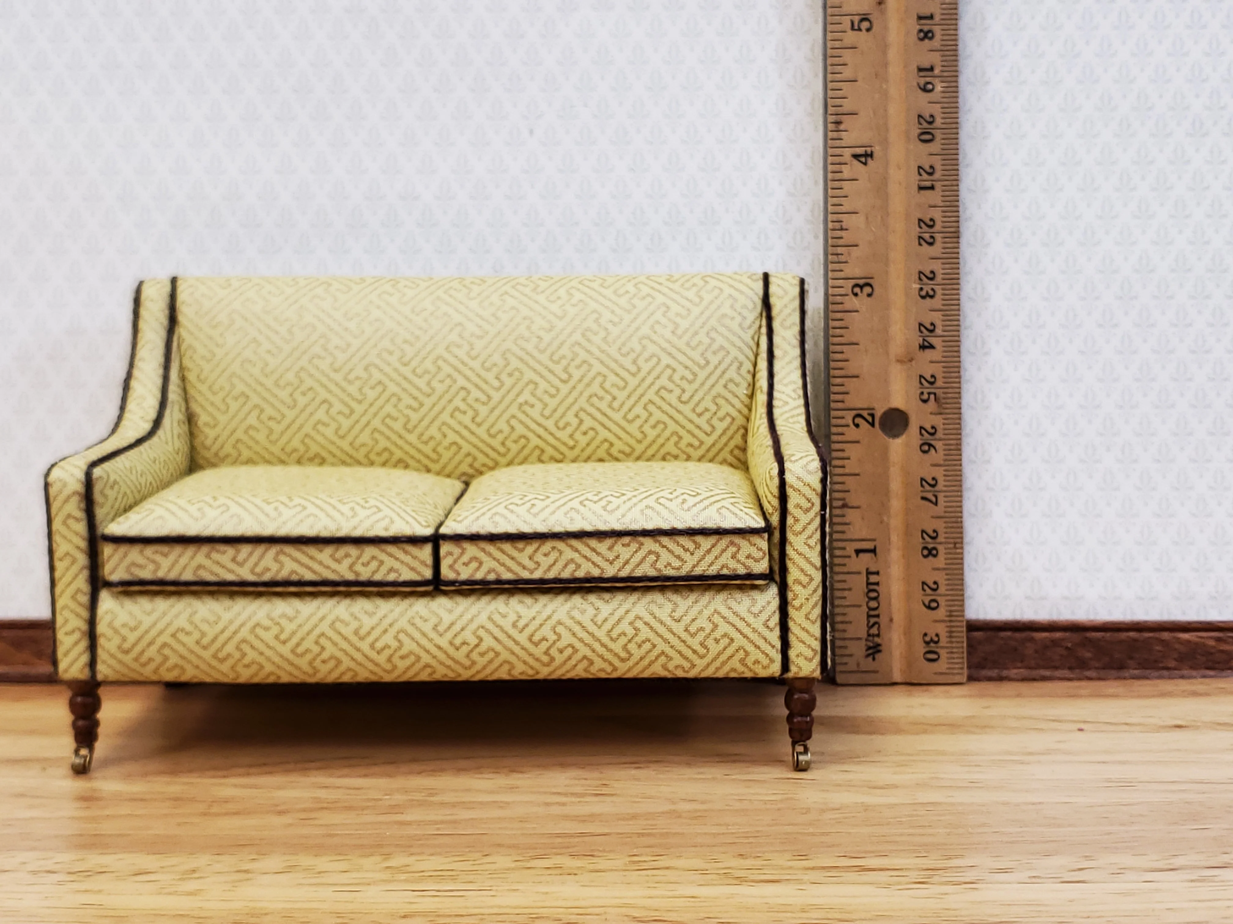 JBM Dollhouse Sofa Couch Retro Style Pale Yellow/Cream 1:12 Scale Miniature Furniture - Image 4