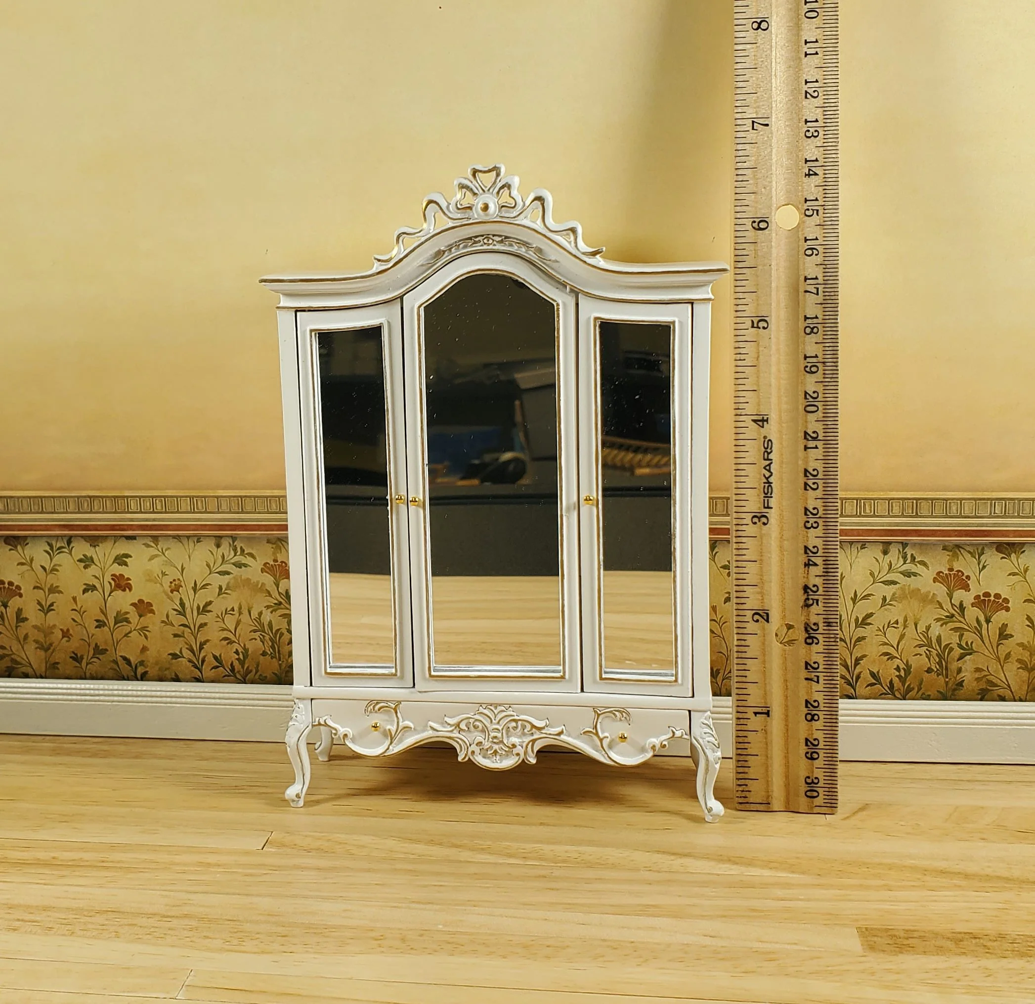 JBM Dollhouse Wardrobe Mirrored Closet Victorian Style 1:12 Scale White - Image 3