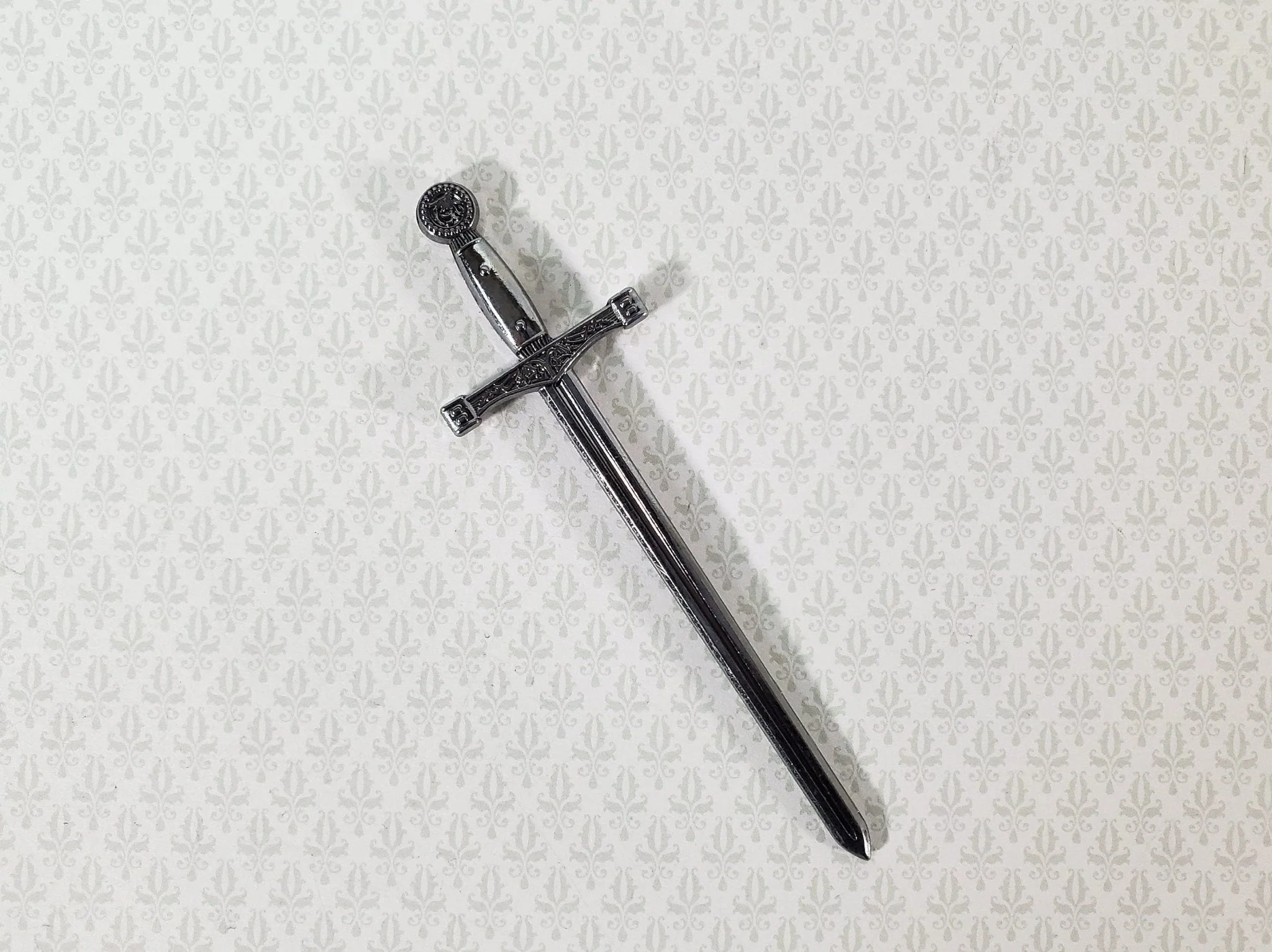 Miniature 2 Handed Long Sword Metal with Pewter Finish Medieval Style 1:12 Scale Weapon 8.5 cm