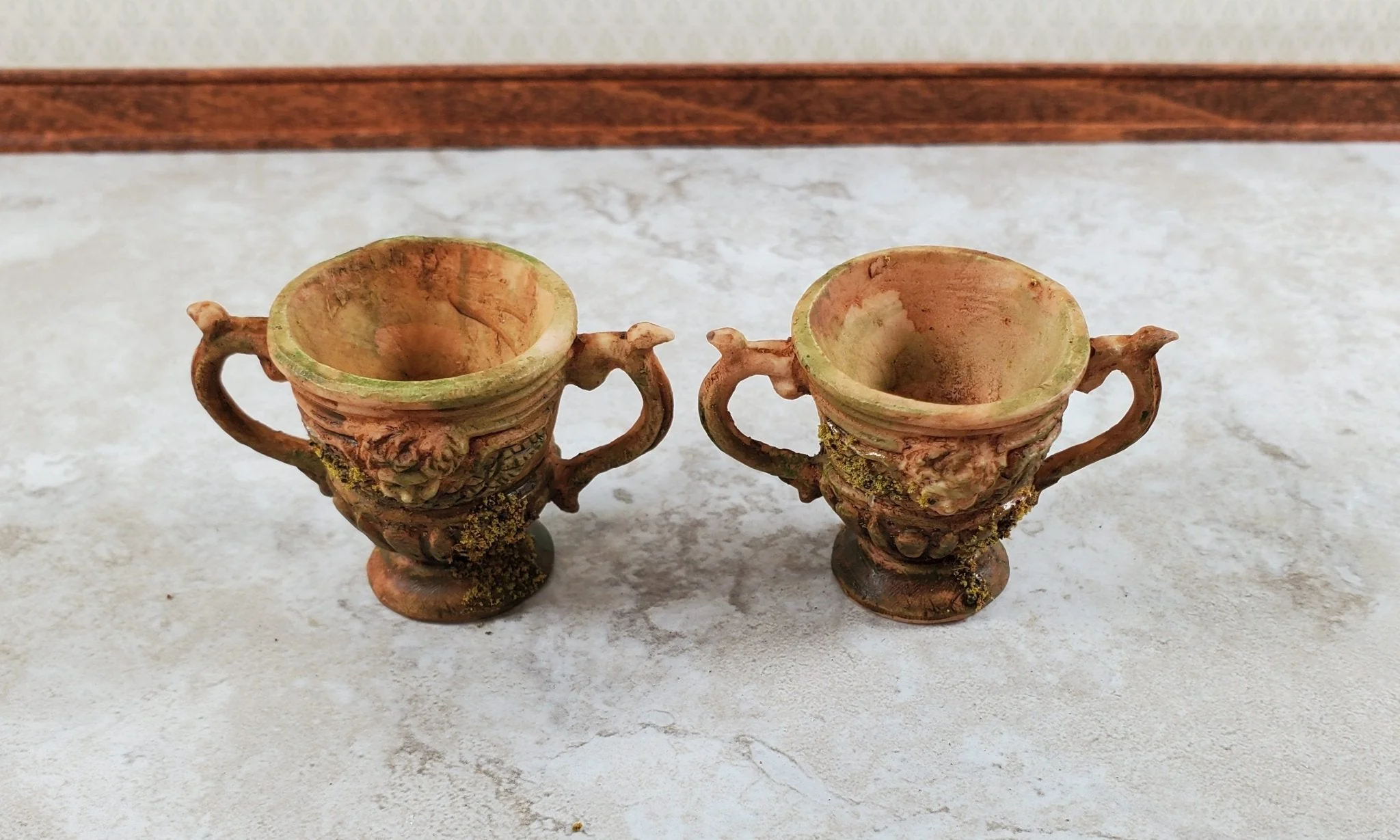 Miniature 2 Handled Urn Planter Cast Resin 1:12 Scale Dollhouse Aged with Moss A1049A Falcon - Image 2