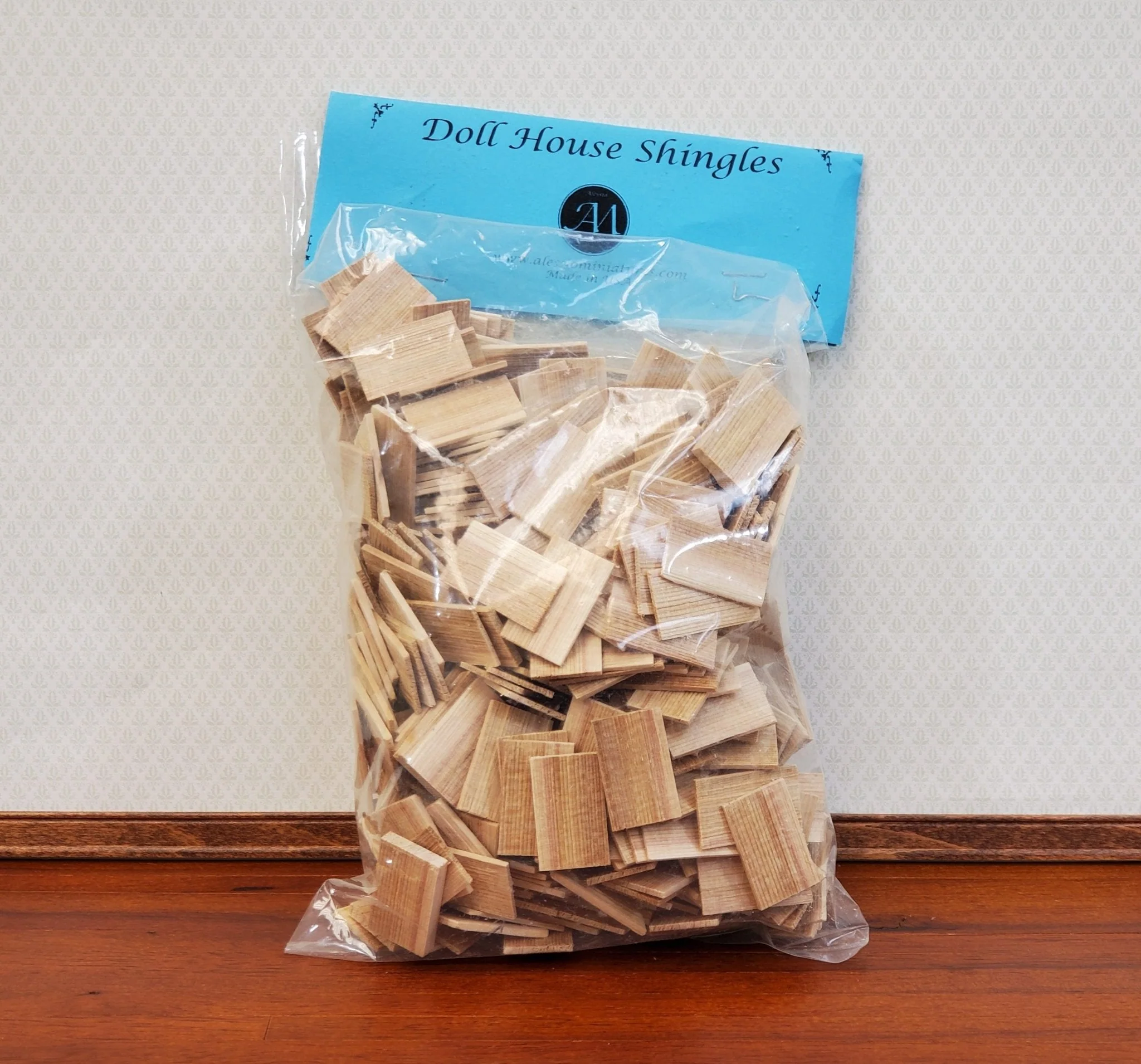 Miniature Cedar Shingles for Dollhouses 400 Piecees 288 Sq Inches from Alessio