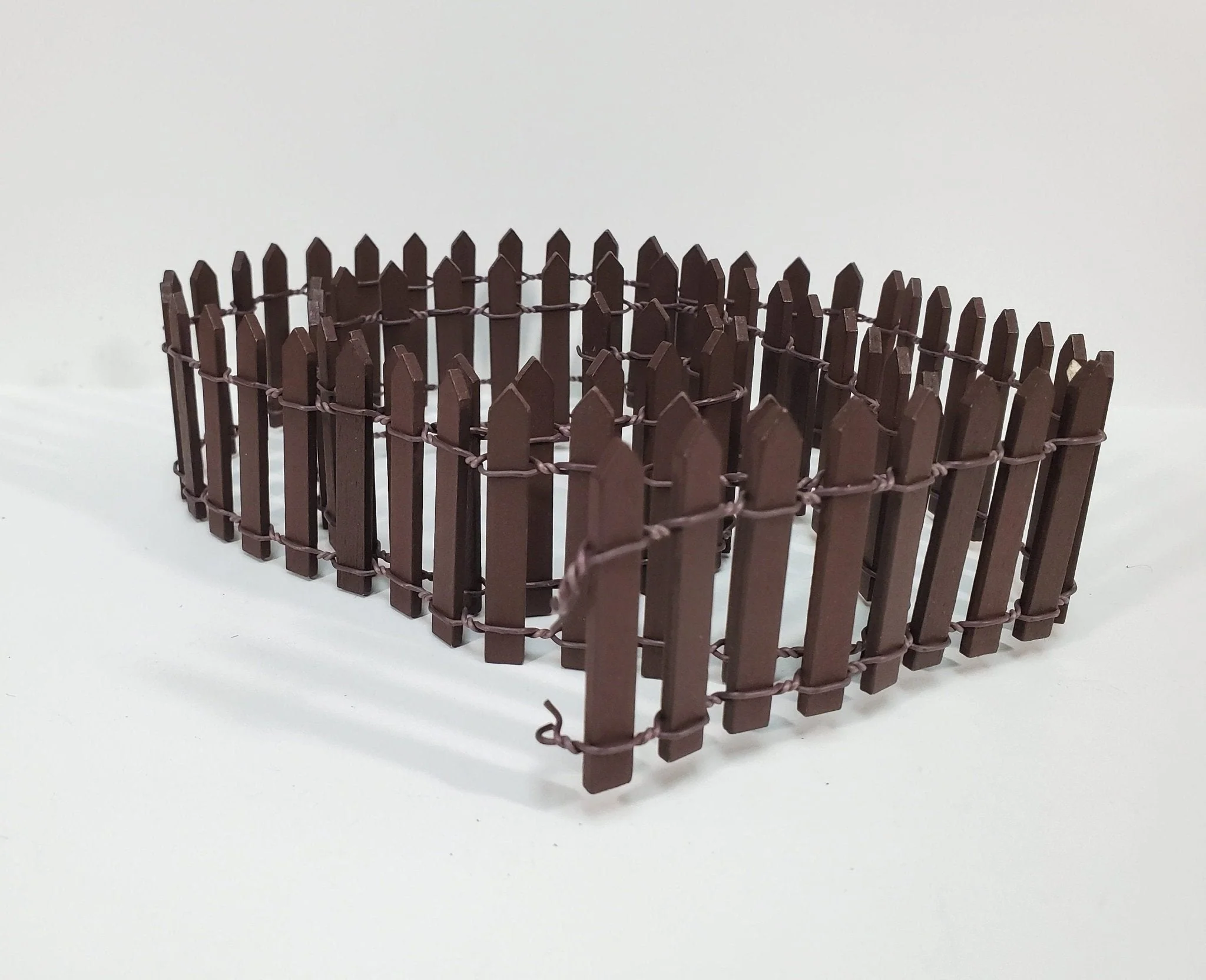 Miniature Fencing Brown Picket Fence Wood & Metal 100 cm x 5 cm tall Bendable