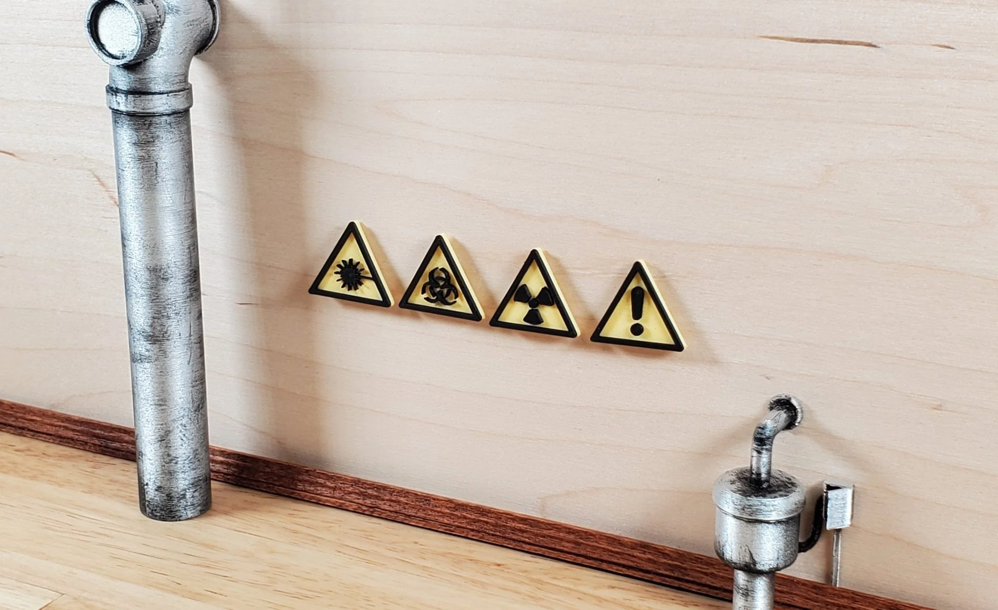 Miniature Haz Mat Signs x4 Biohazard Radiation Diorama Action Figures Room Boxes - Image 2