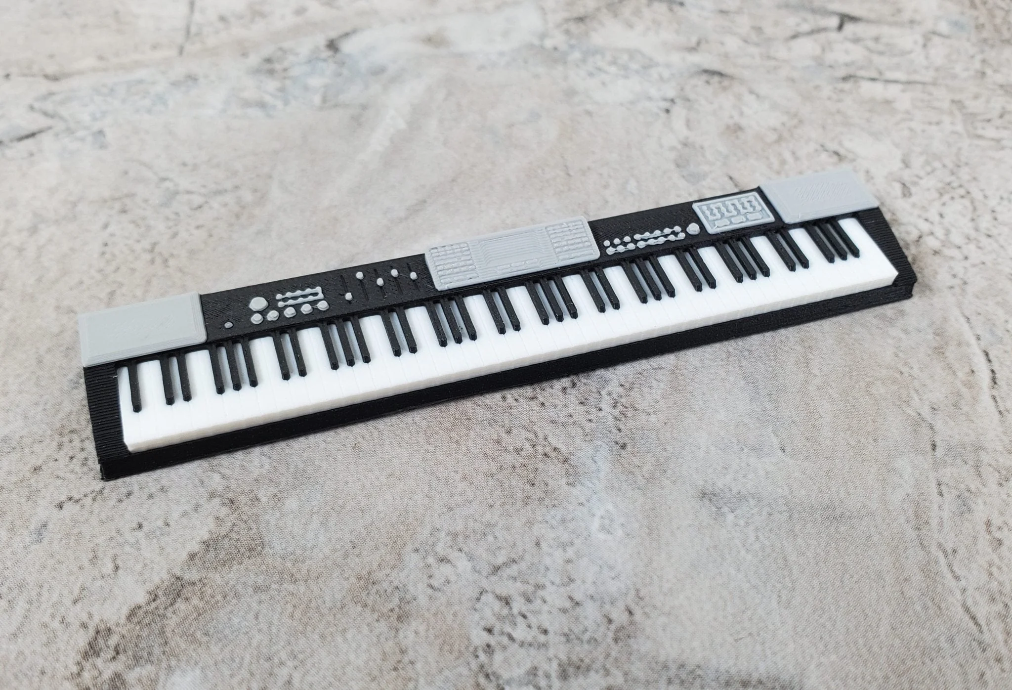 Miniature Keyboard Modern Style Instrument Prop 1:12 Scale Dollhouse 3" Long