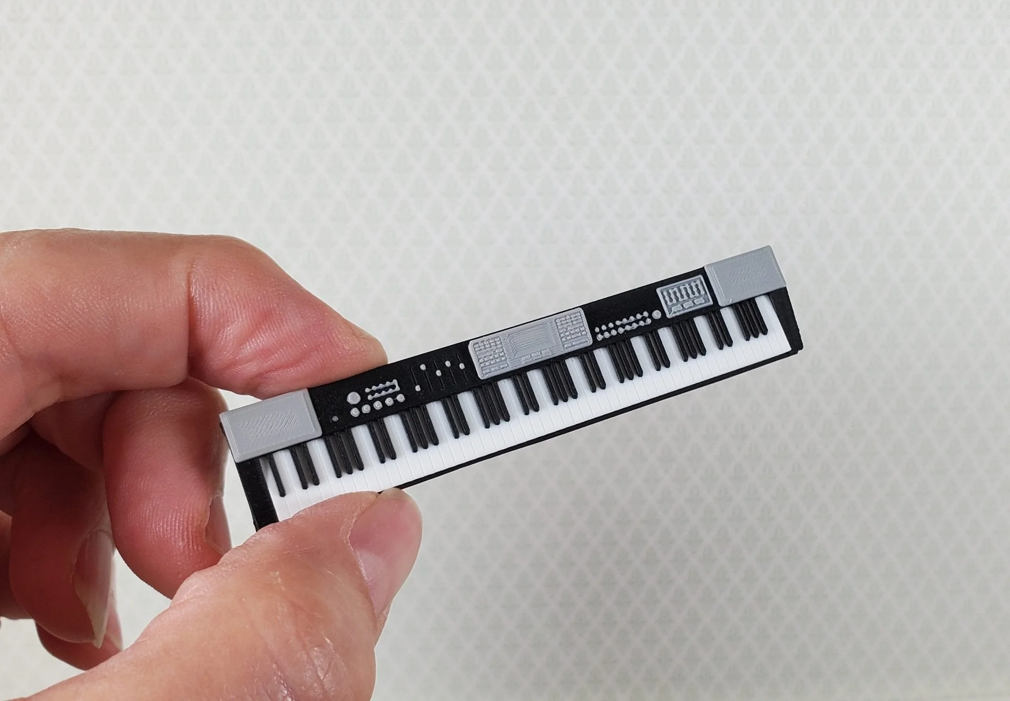 Miniature Keyboard Modern Style Instrument Prop 1:12 Scale Dollhouse 3" Long - Image 3