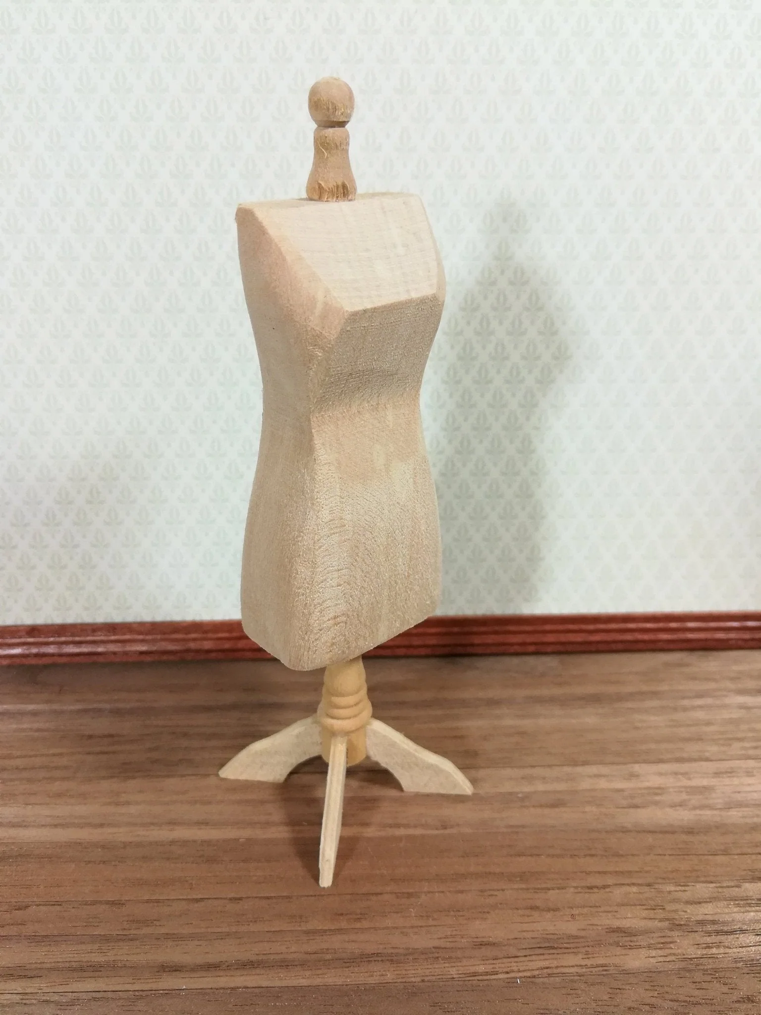 Miniature Mannequin Dressmakers Tailor Dummy 1:12 Scale Dollhouse Unpainted
