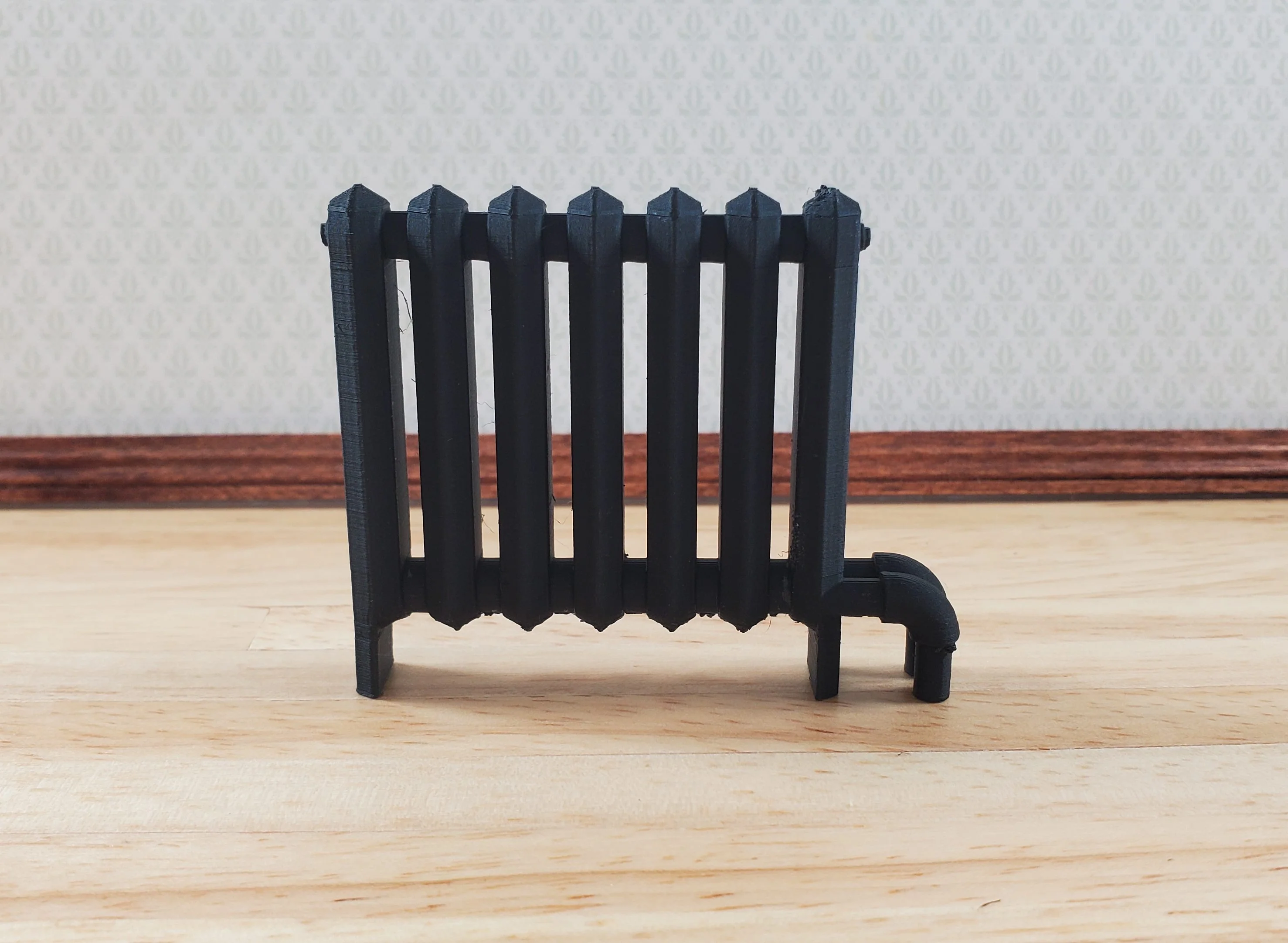 Miniature Radiator Black Classic Style 1:12 Scale Prop Dollhouse Accessory