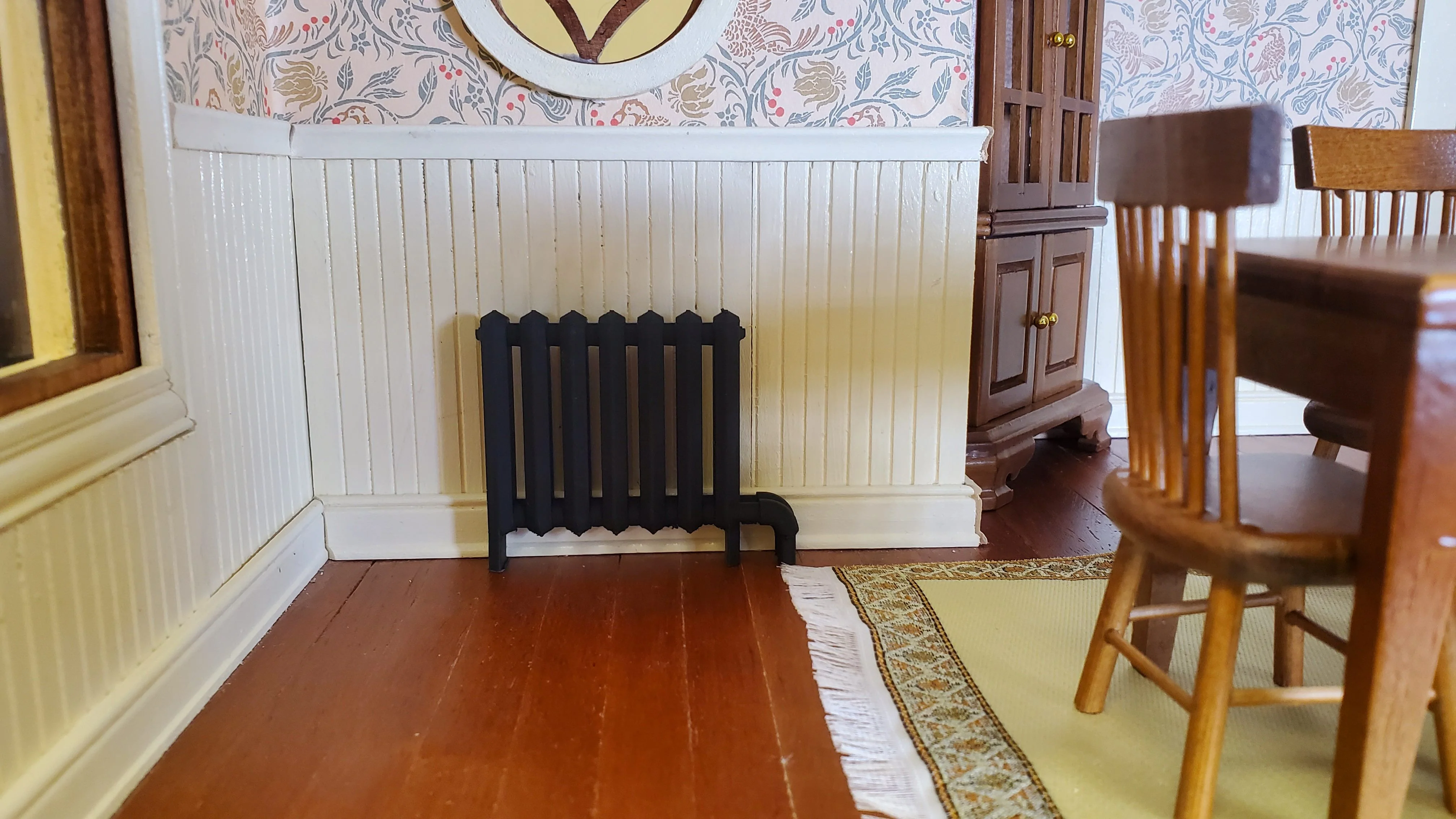 Miniature Radiator Black Classic Style 1:12 Scale Prop Dollhouse Accessory - Image 3