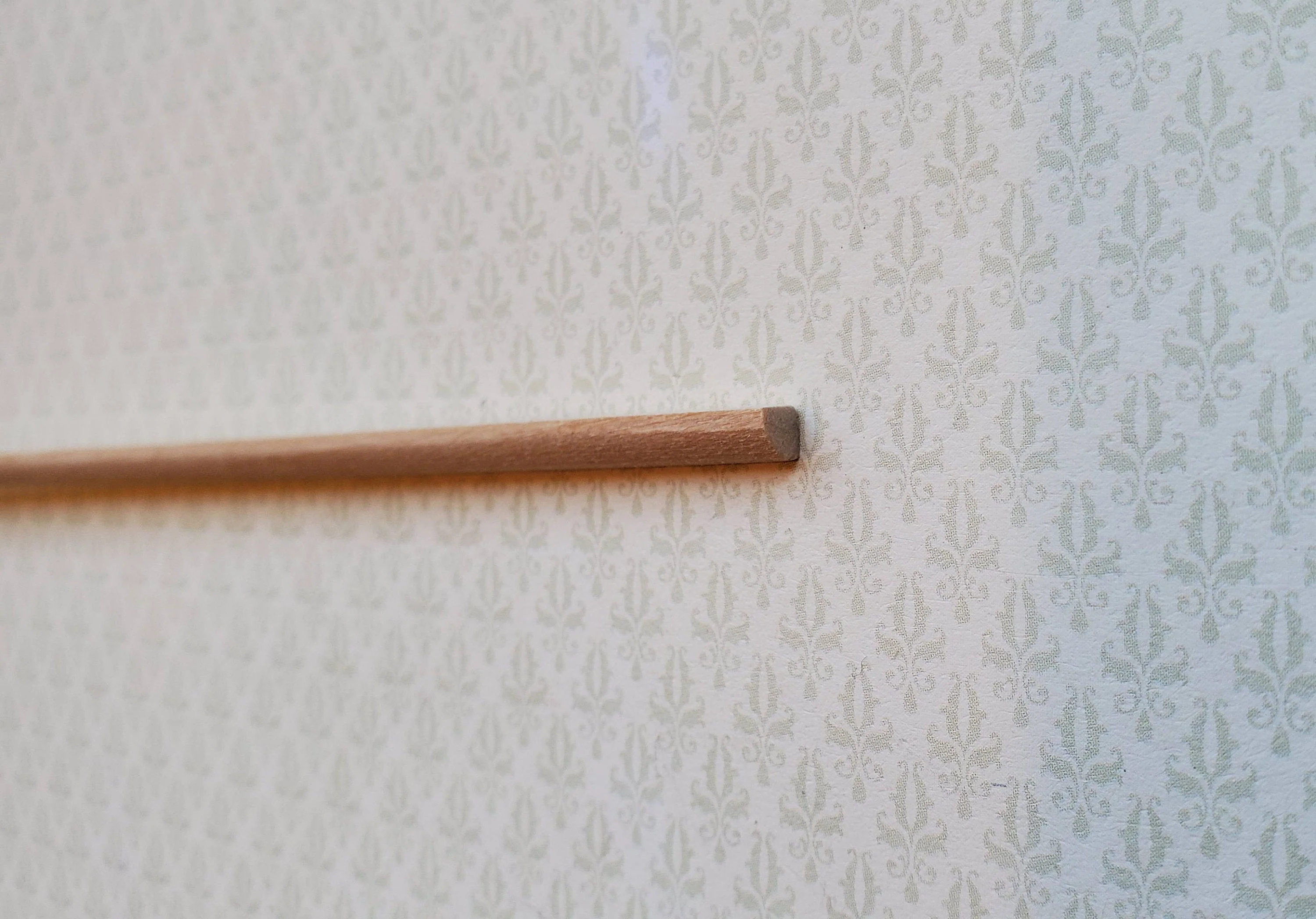 Miniature Trim Quarter Round Thin Wood Strip 1/8" x 18" long Basswood