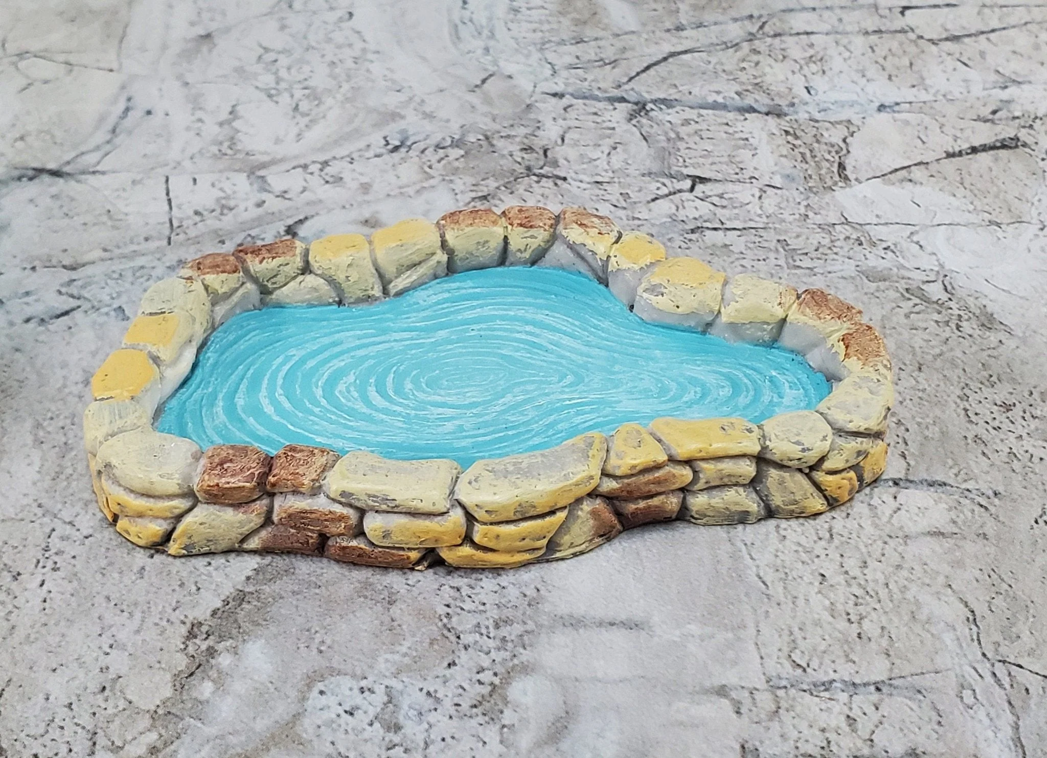 Small Miniature Garden Pond Pool Resin 1:12 Scale Dollhouse