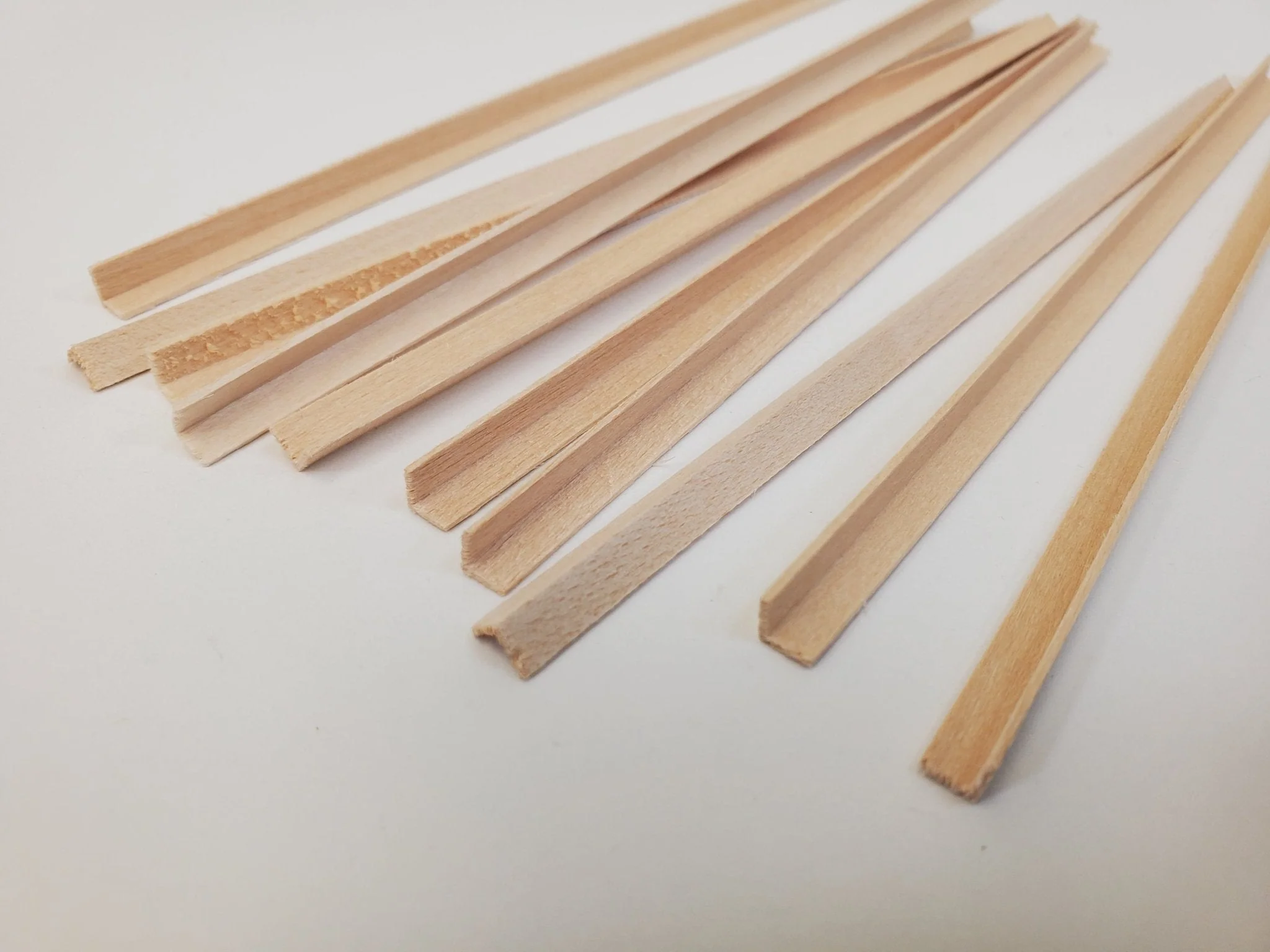 Tiny Corner Angle Trim Molding 3/16" x 3/16" x 6" long 10 Pieces NE506 Scale Model Building - Image 4