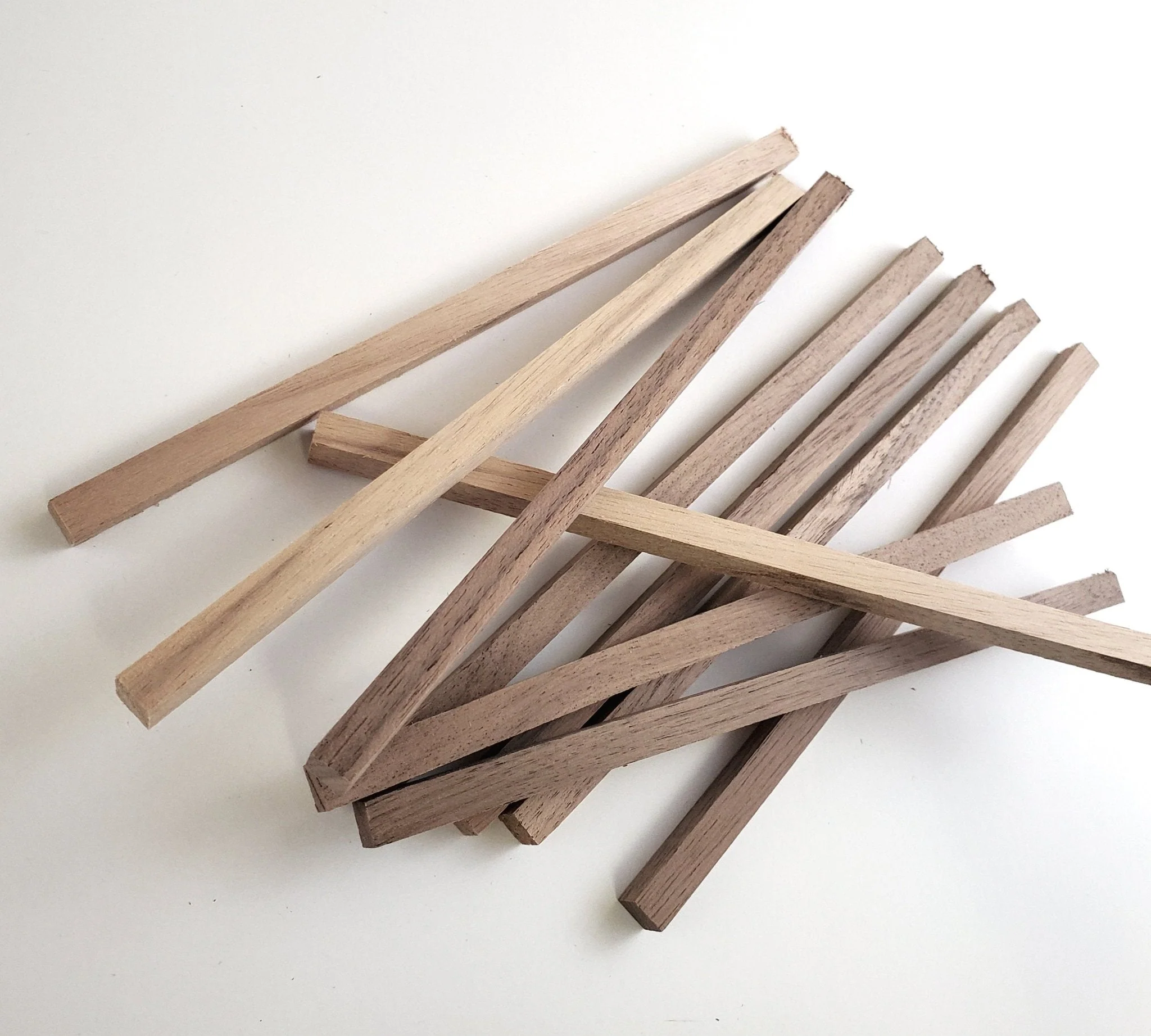 Walnut Square Wood Strips 1/4" x 1/4" x 6" 10 Pieces Long Crafts Models Miniatures